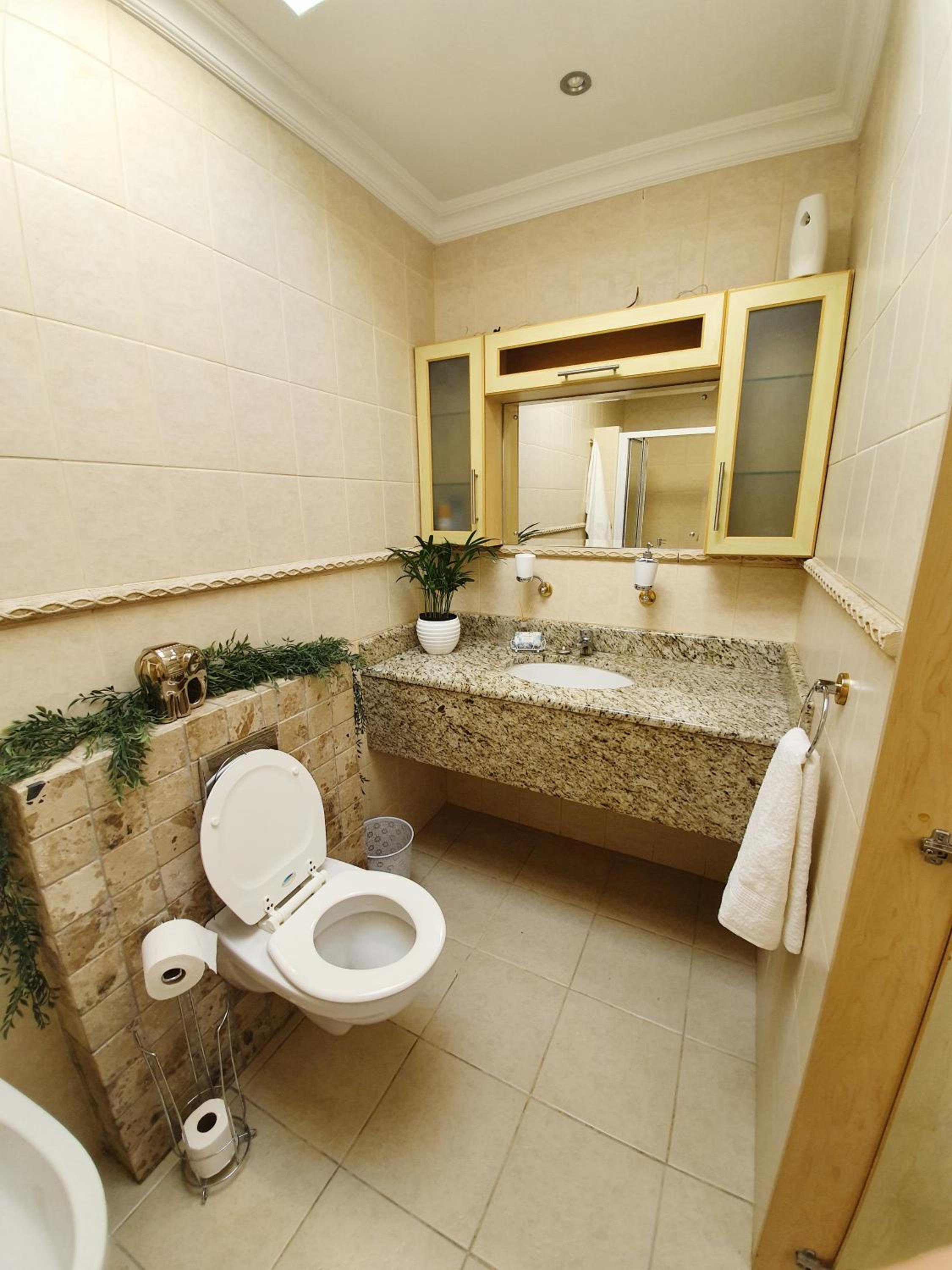Deluxe Double Room - Photo 9