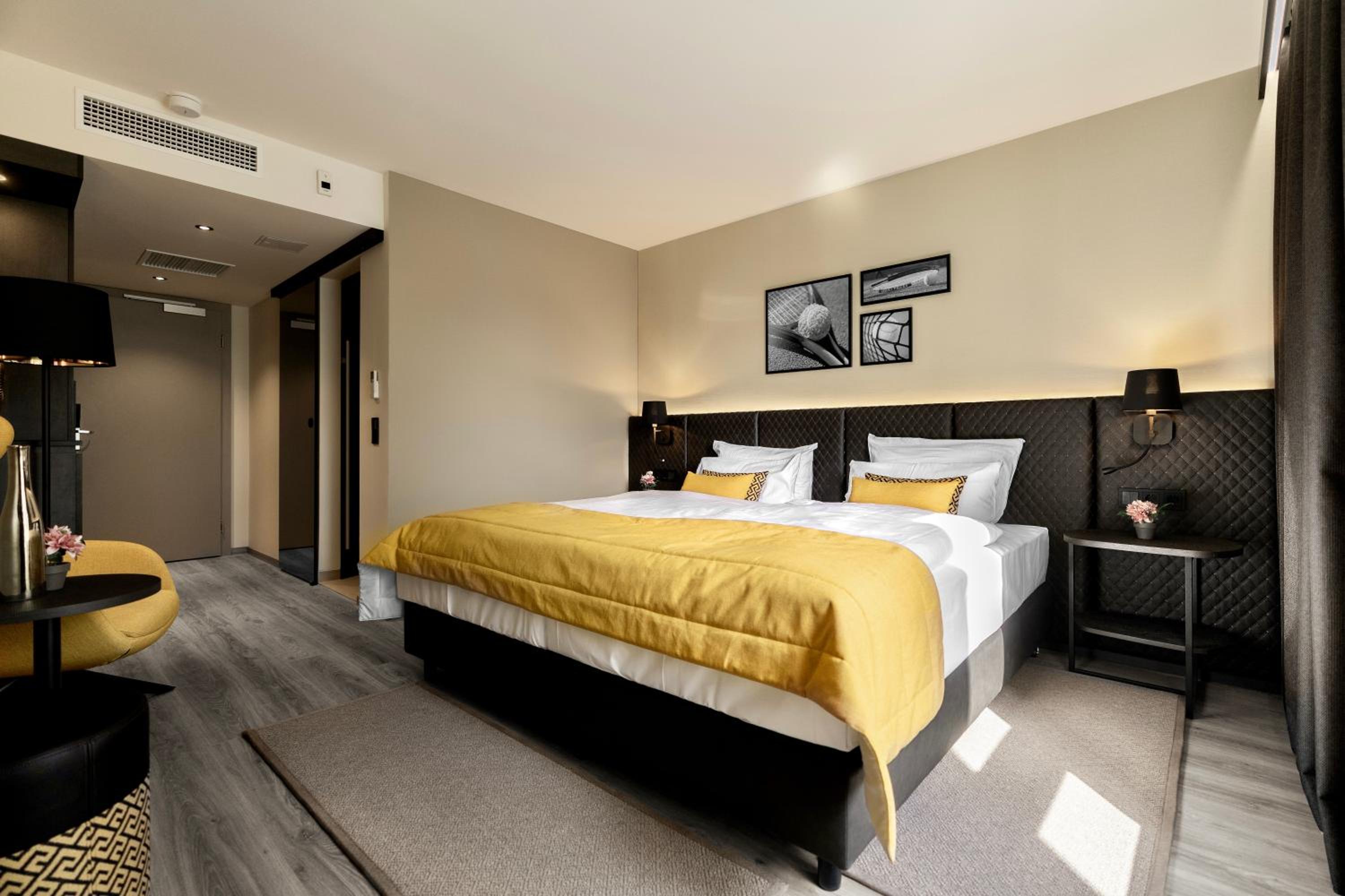 Deluxe Double Room - Photo 2