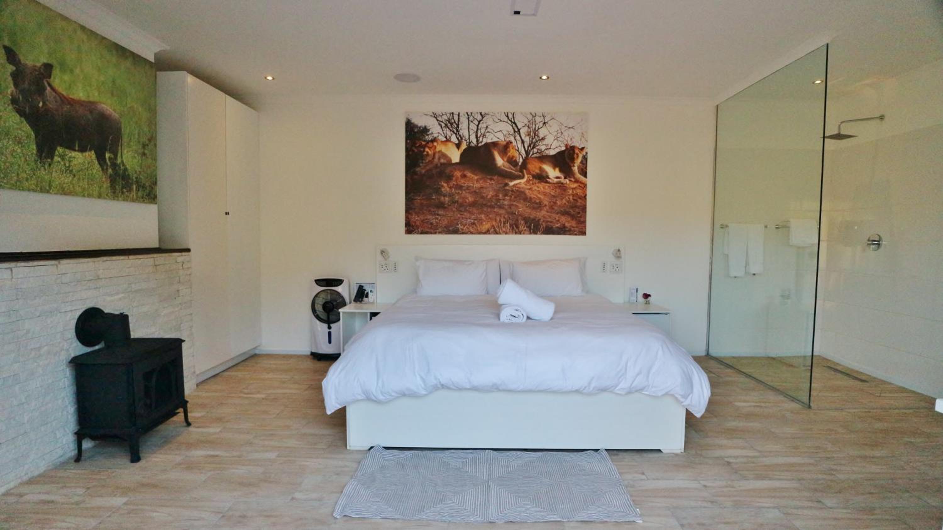 Superior Double Room (Mountain Facing)