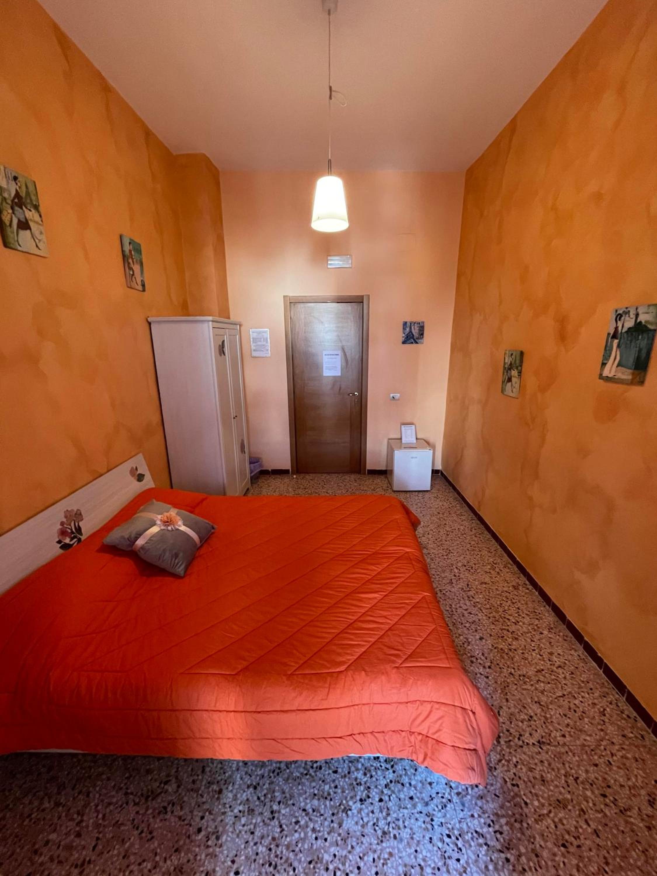 Double Room with Private Bathroom photo 3