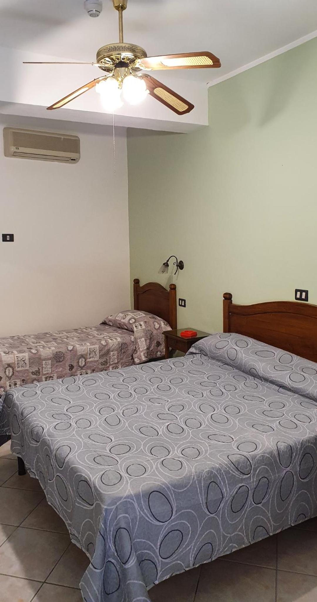 Double Room - Photo 26