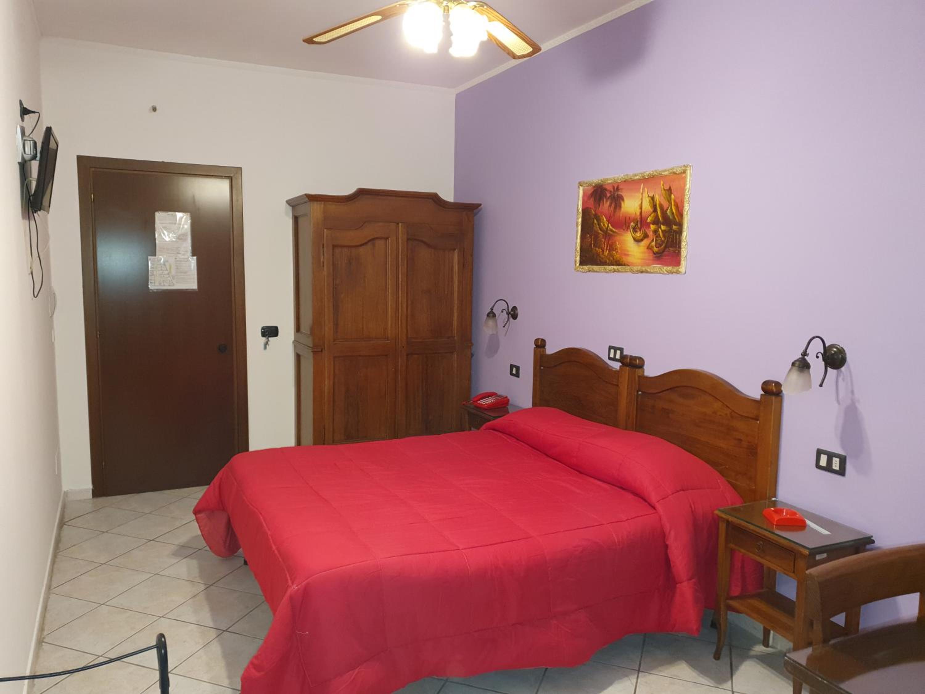 Double Room - Photo 29