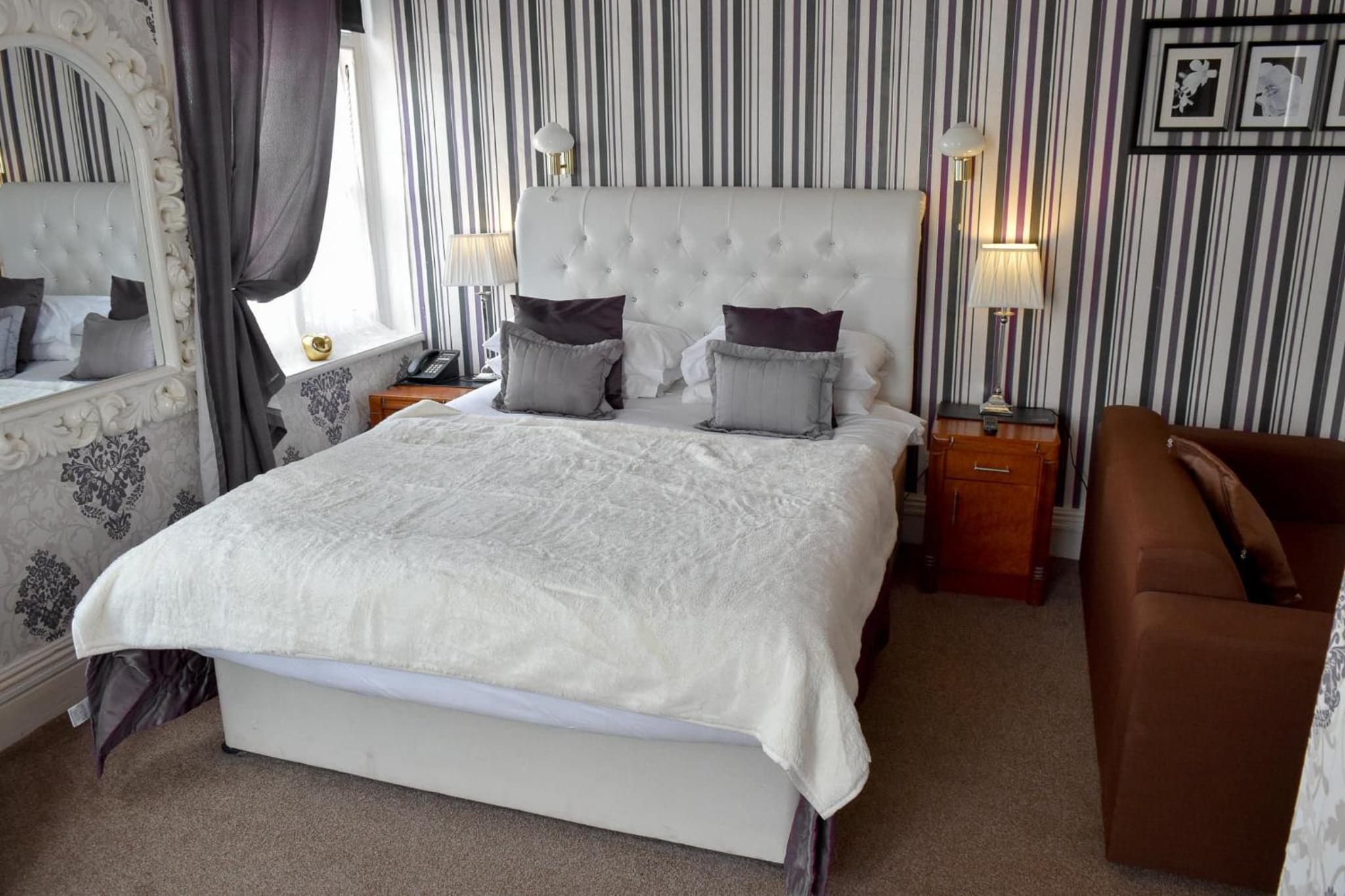 Superior Double or Twin Room photo 2
