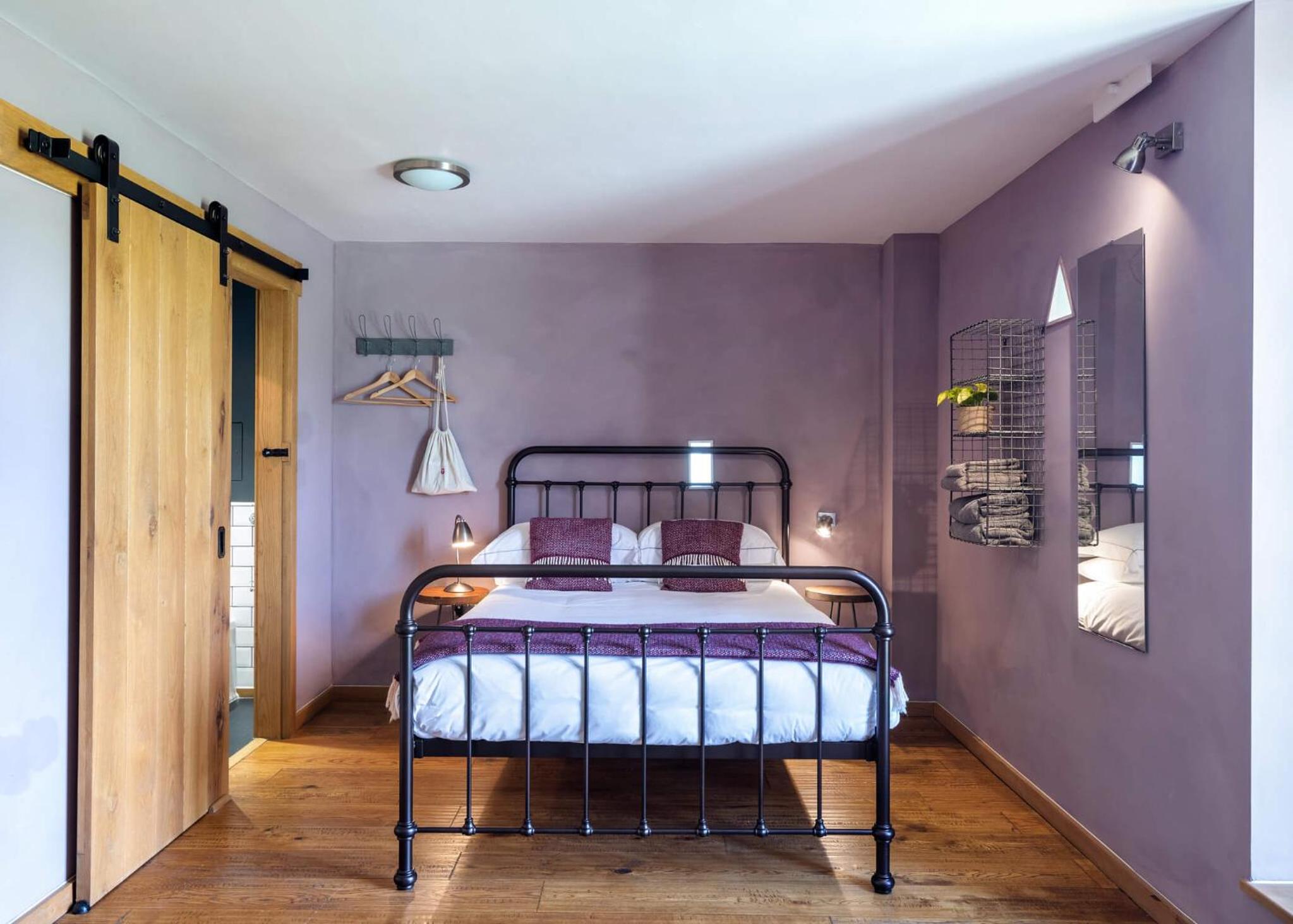 Deluxe Double Room with Shower