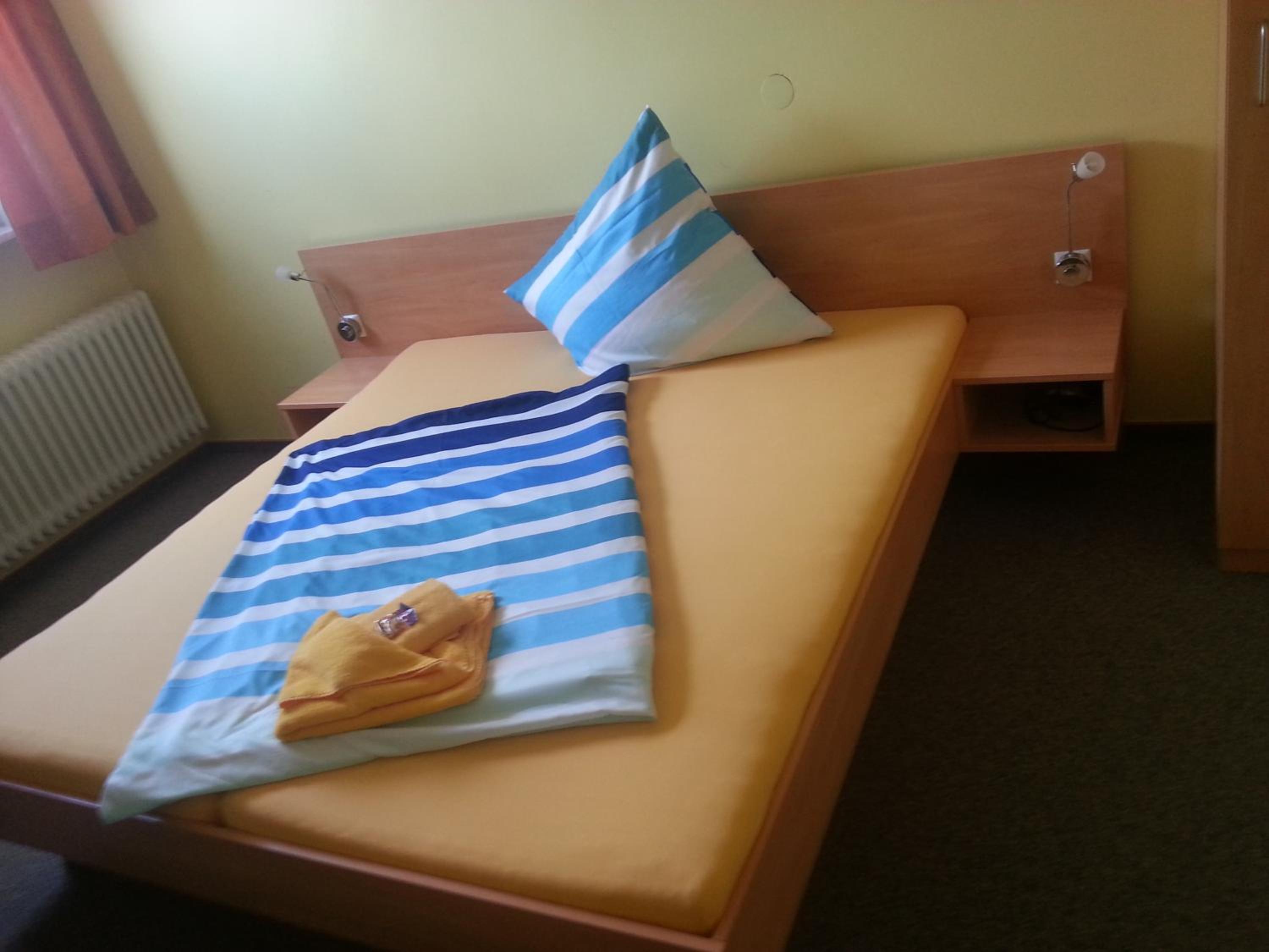Double Room with Shared Bathroom photo 1