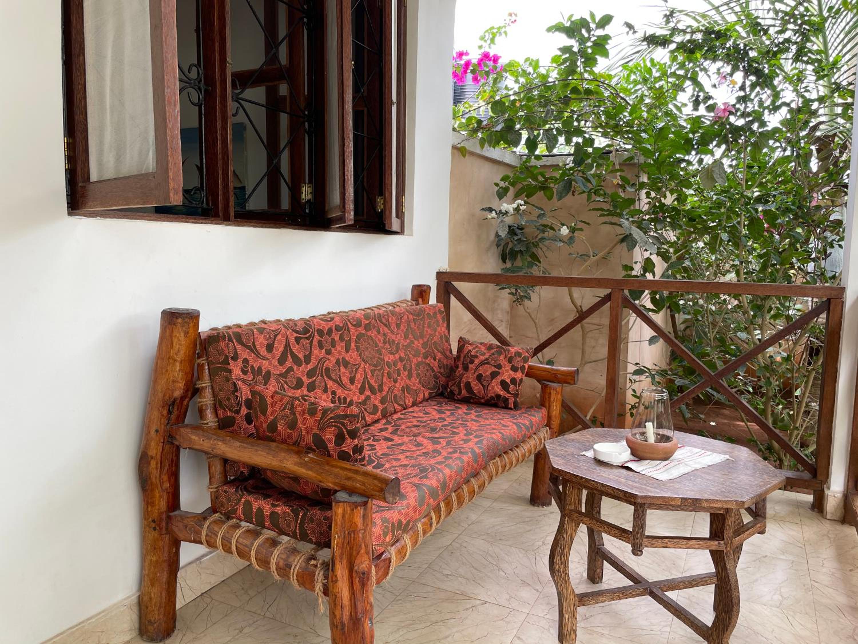 Twin Room with Garden View - Photo 3
