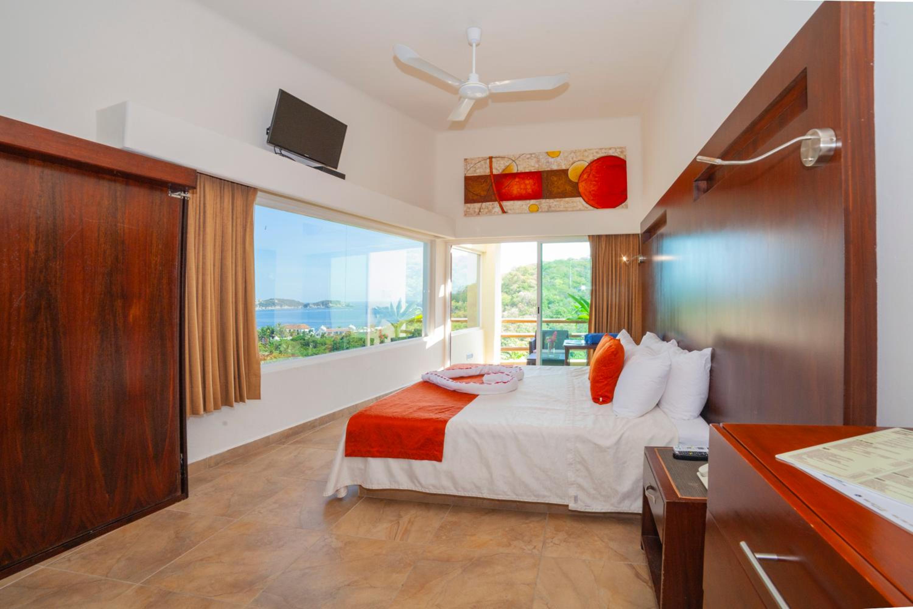 Queen Room with Balcony