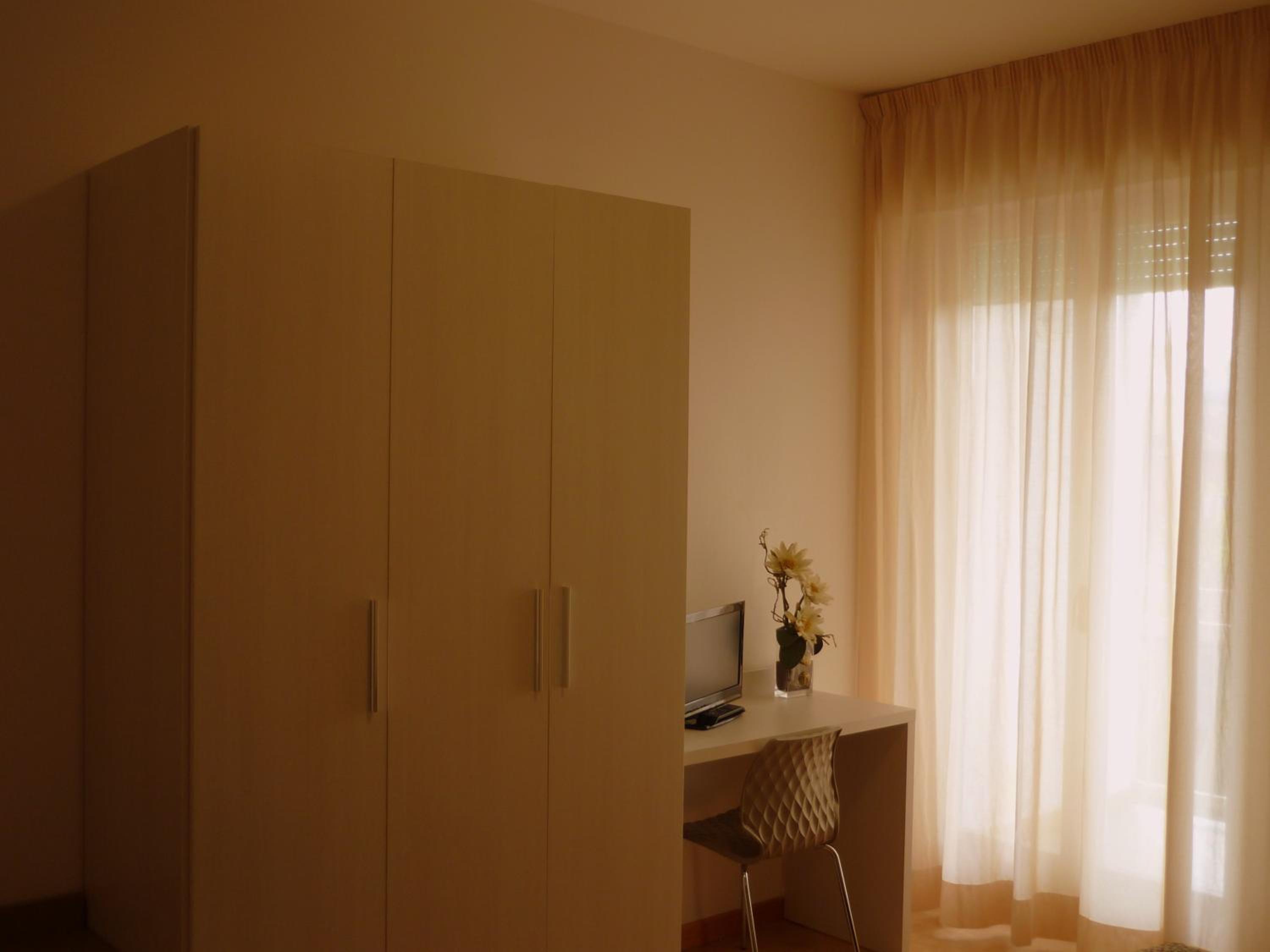Triple Room with Balcony - Photo 3
