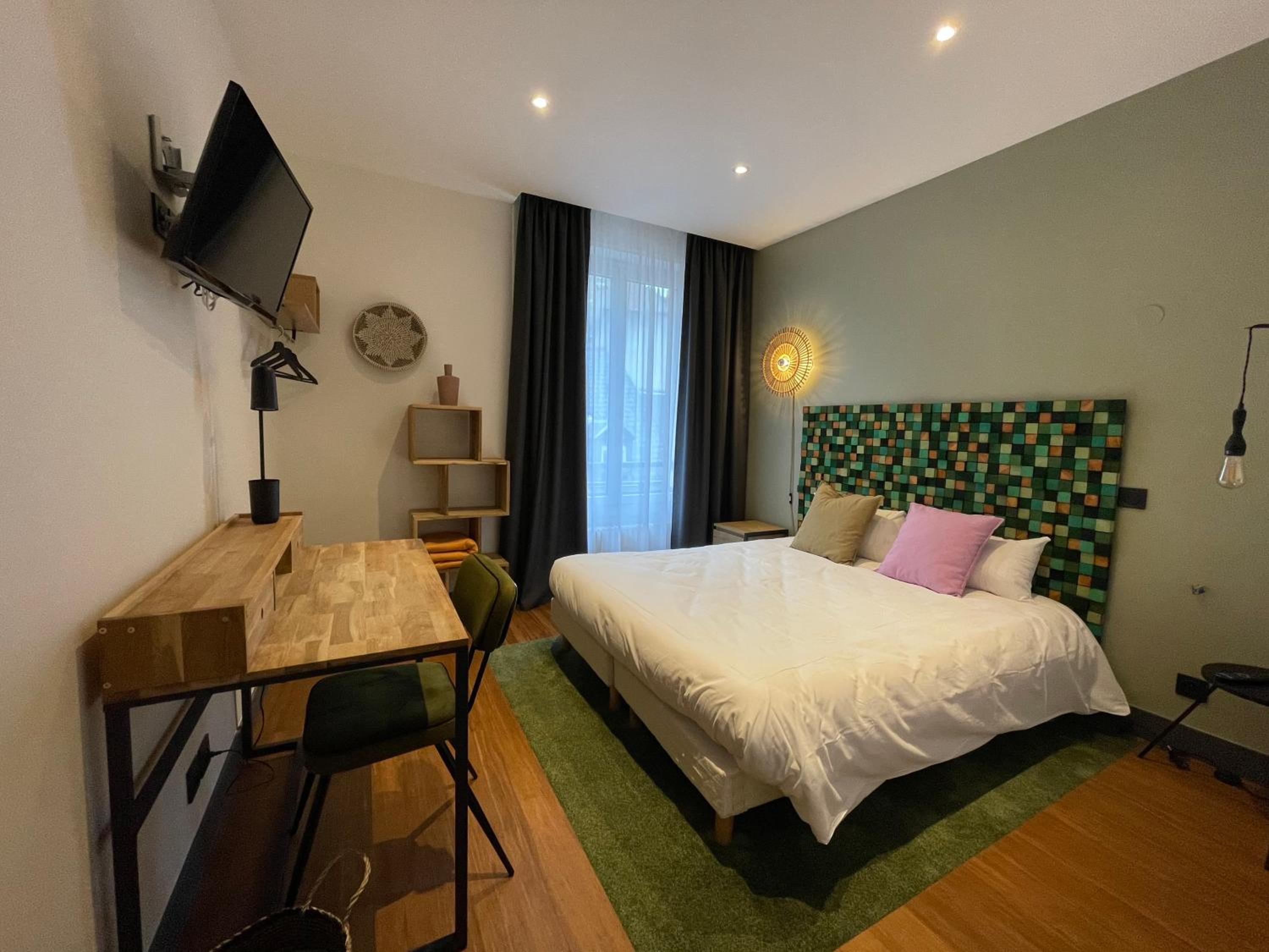 Superior Double Room - Photo 2