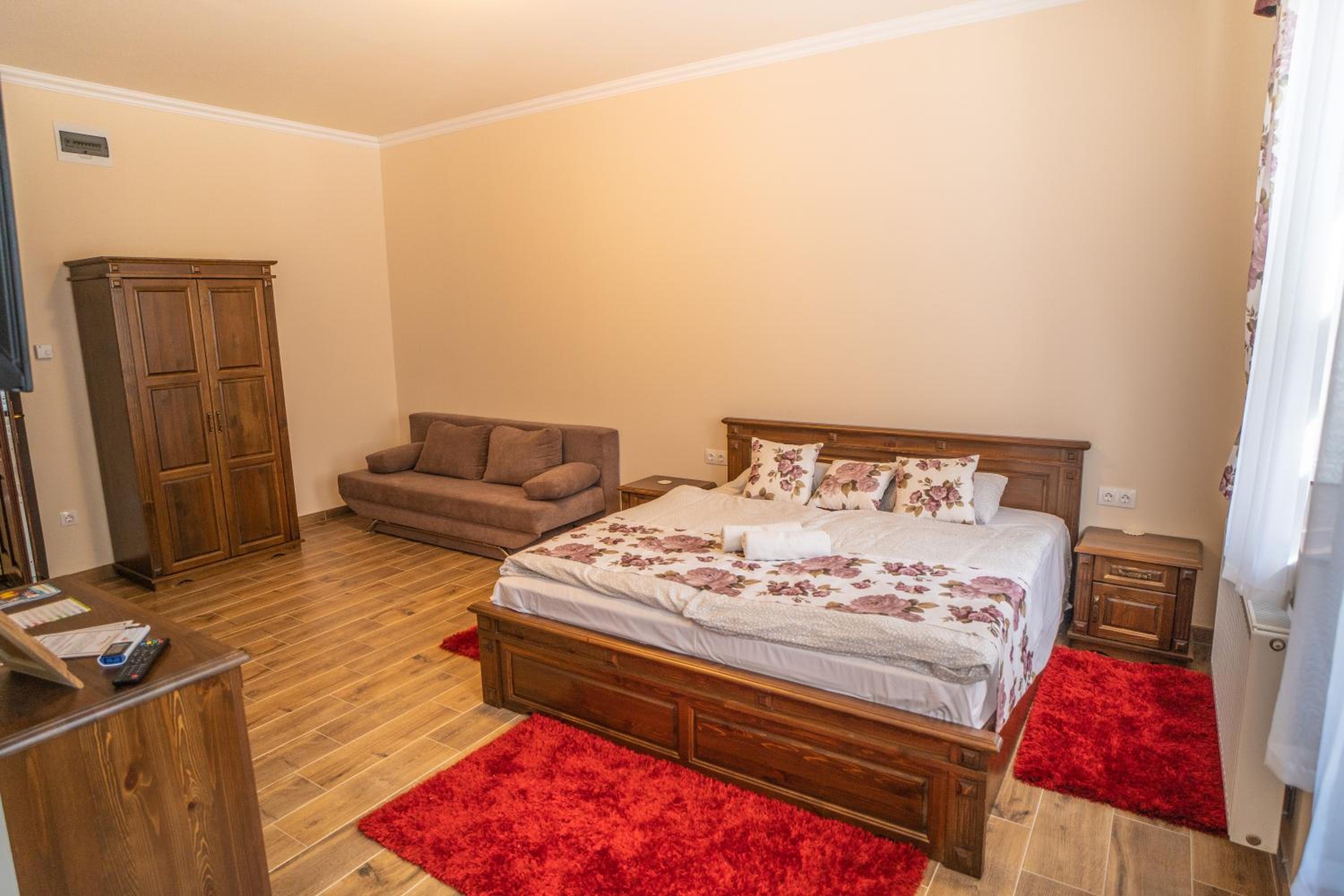 Deluxe Apartment - Photo 9