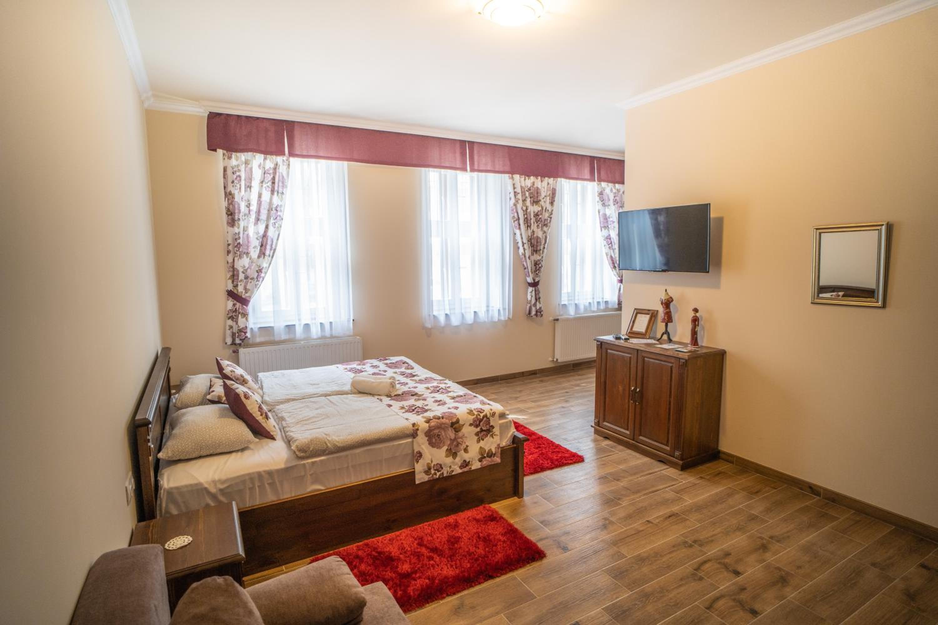 Deluxe Apartment - Photo 10