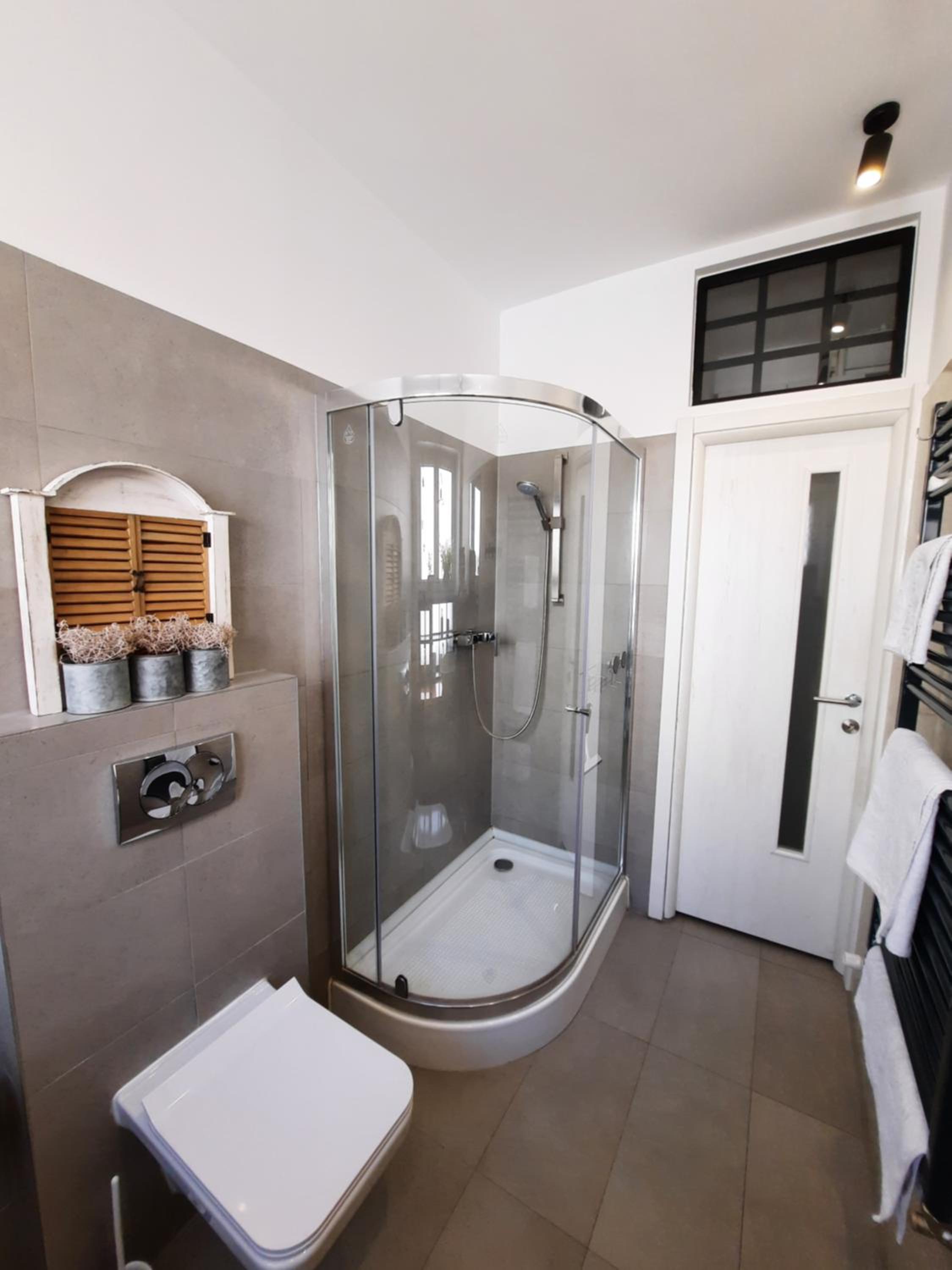 Studio Apartment - Photo 13