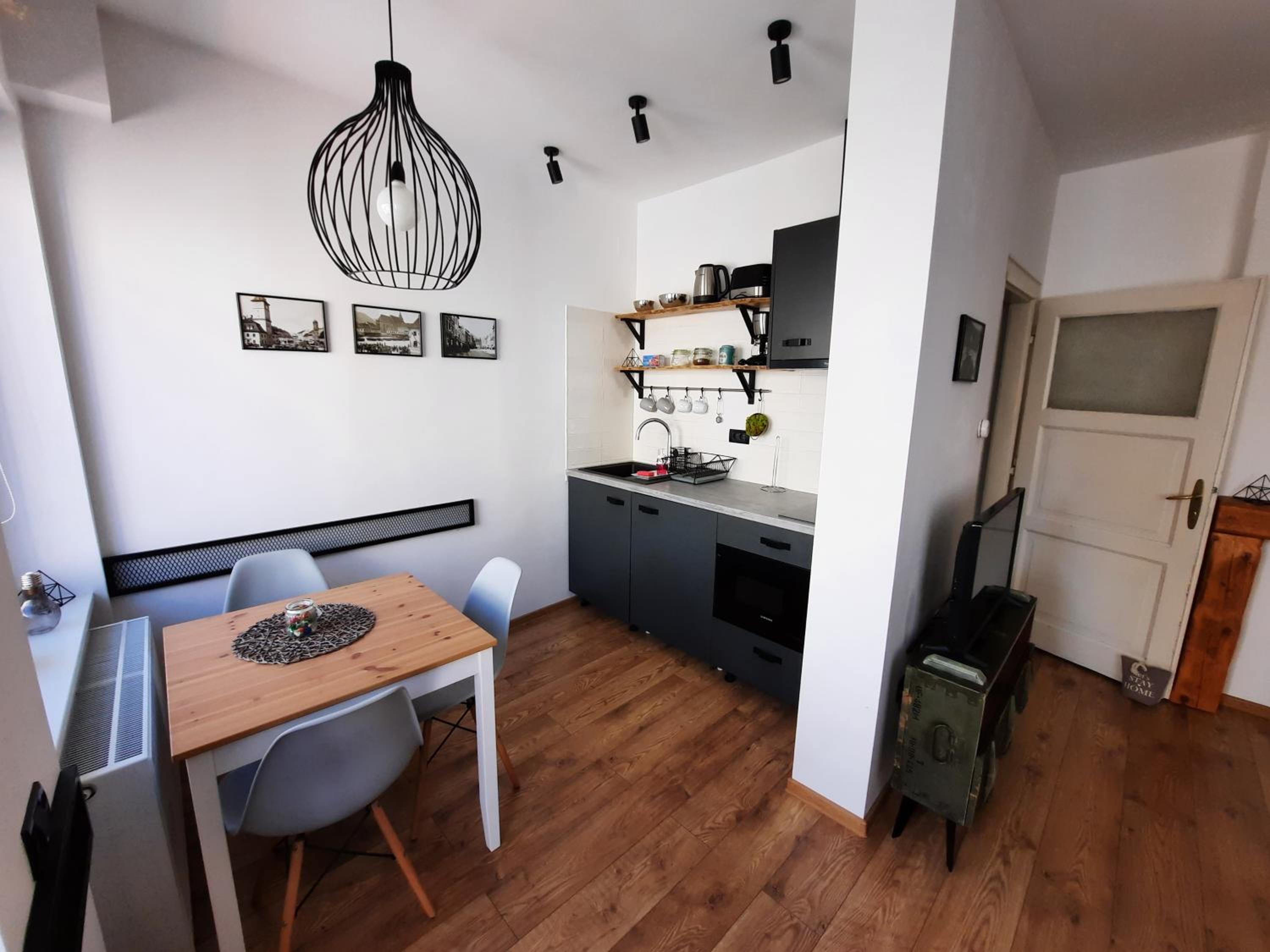 Studio Apartment - Photo 19