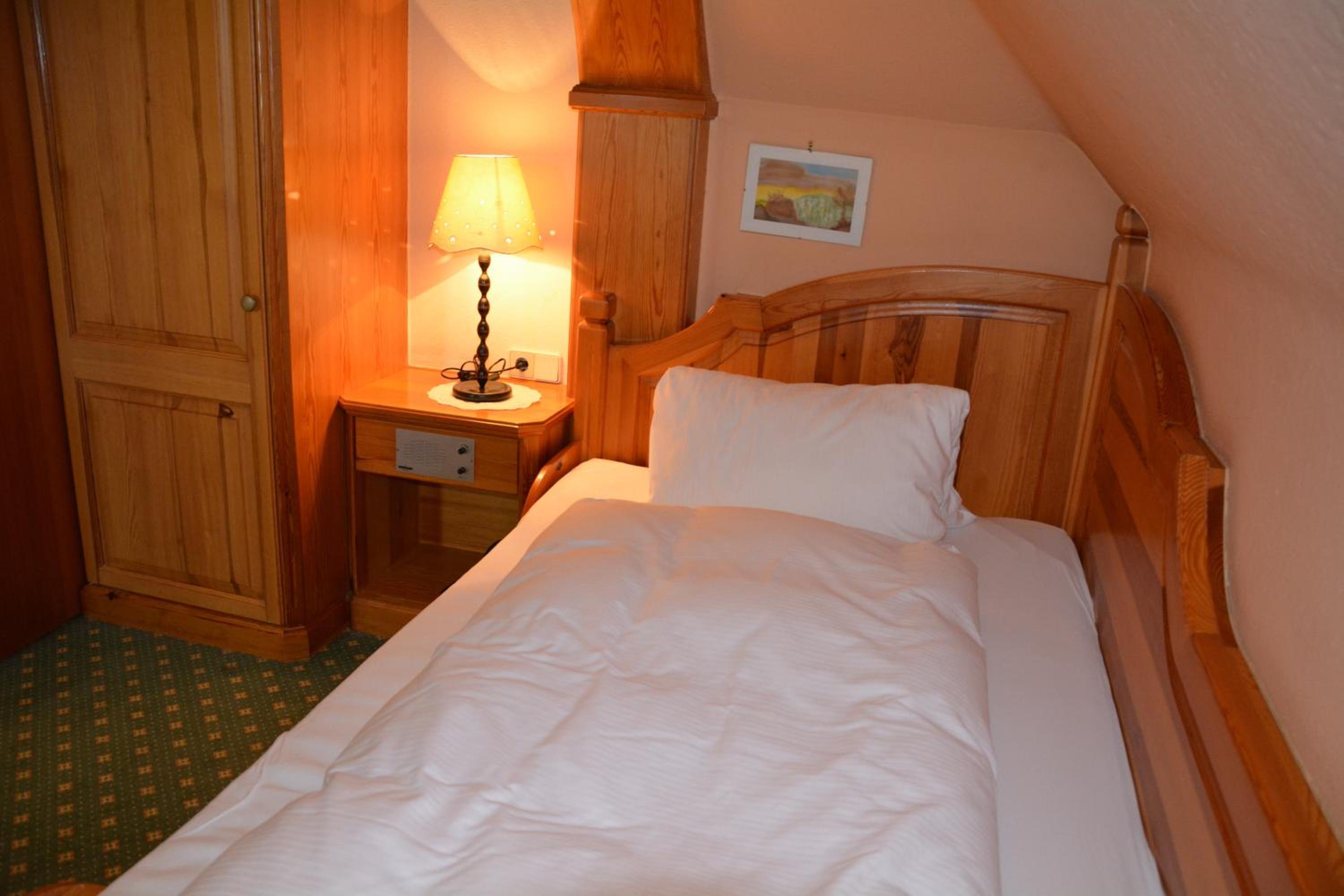 Single Room photo 2