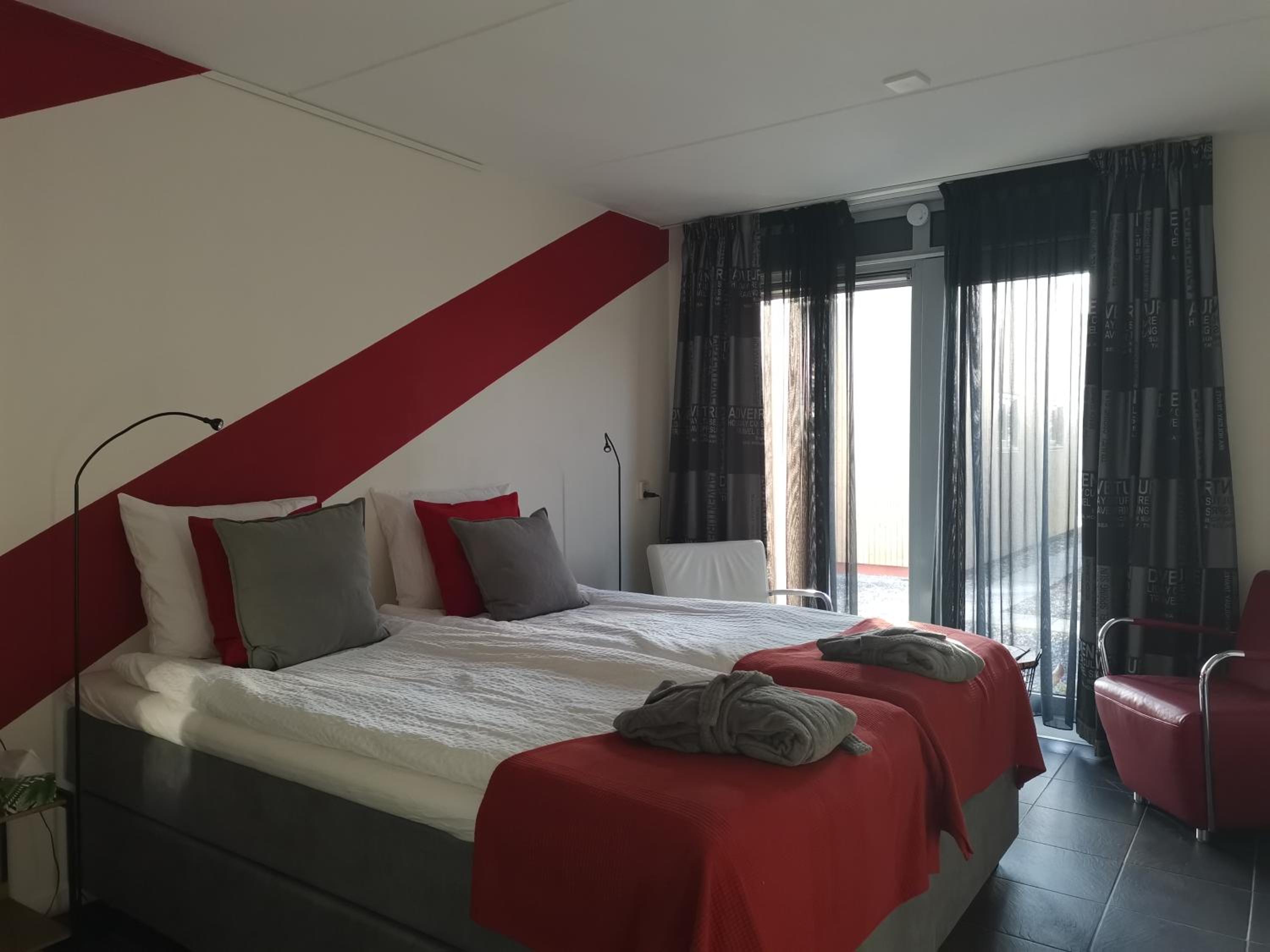 Double Room with Garden View - Photo 11