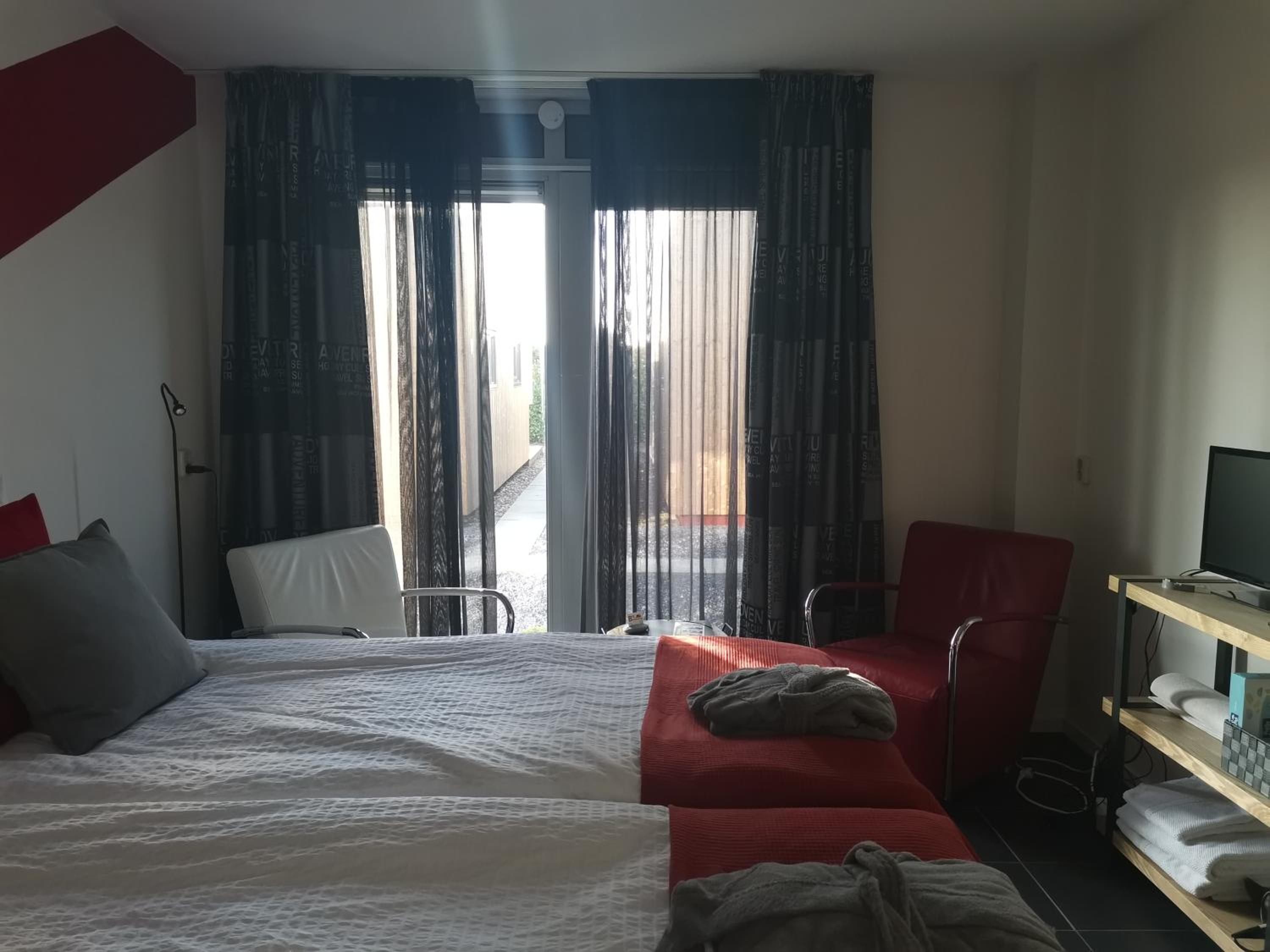 Double Room with Garden View - Photo 4