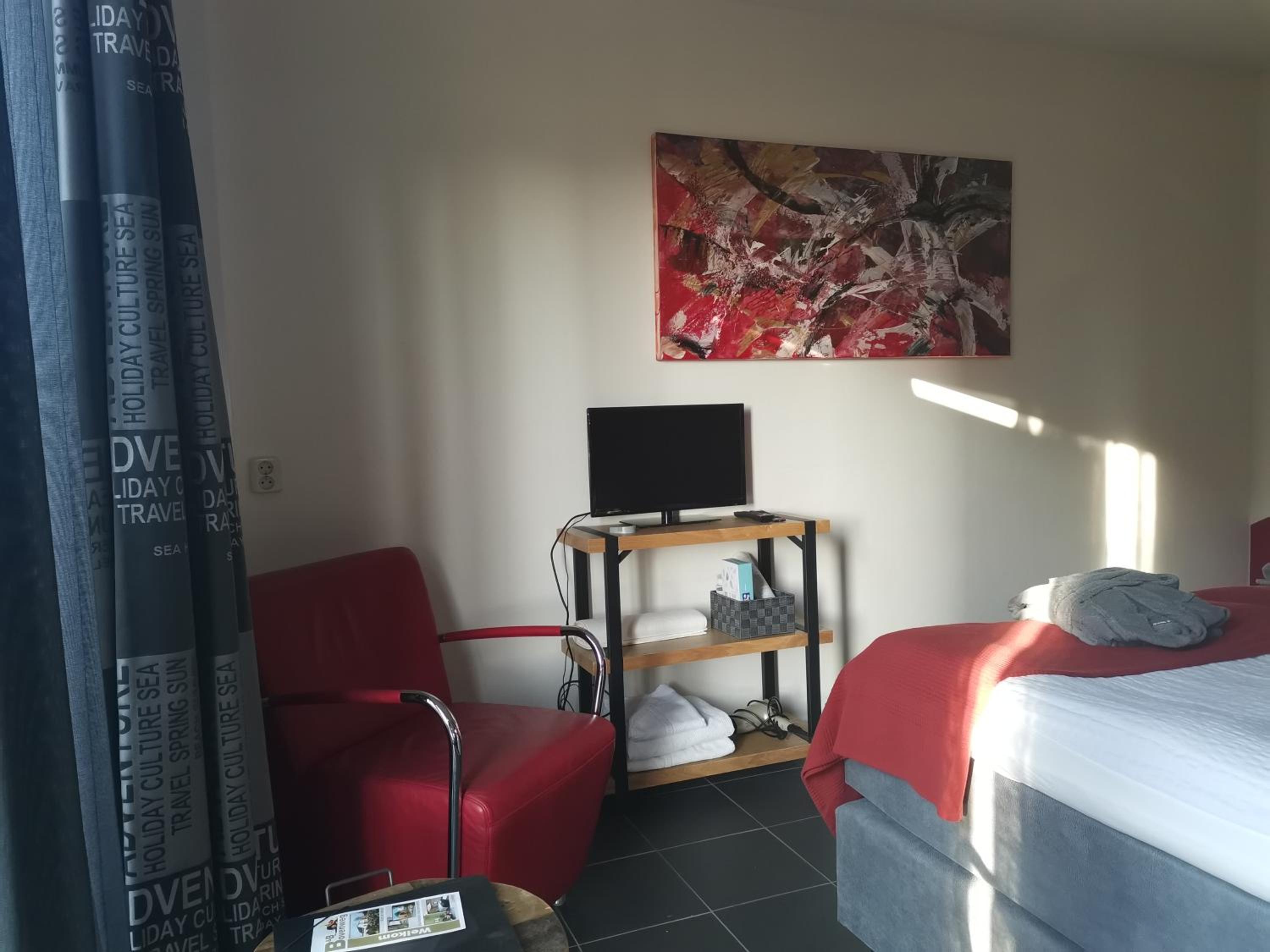 Double Room with Garden View - Photo 6
