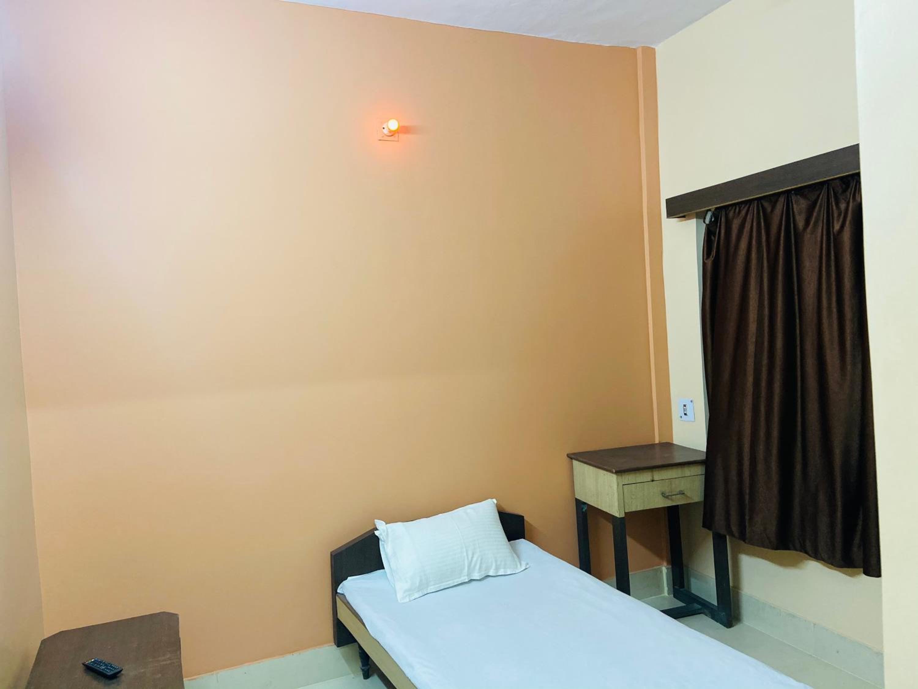 Budget Single Room