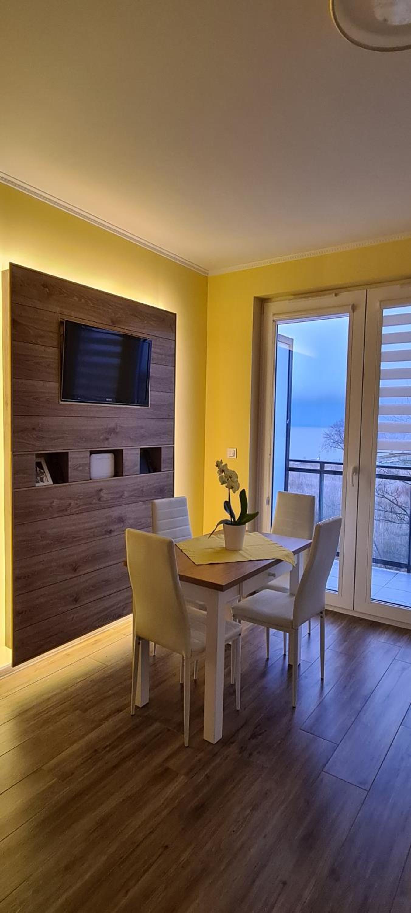 One-Bedroom Apartment - Photo 52