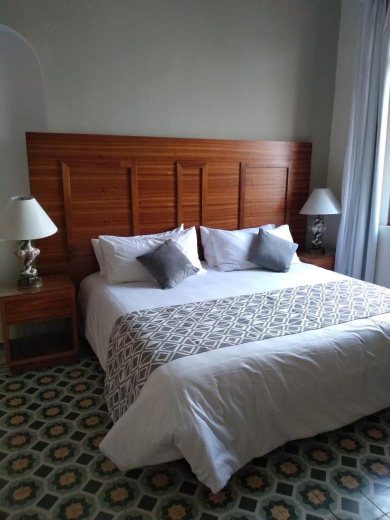 Superior King Room