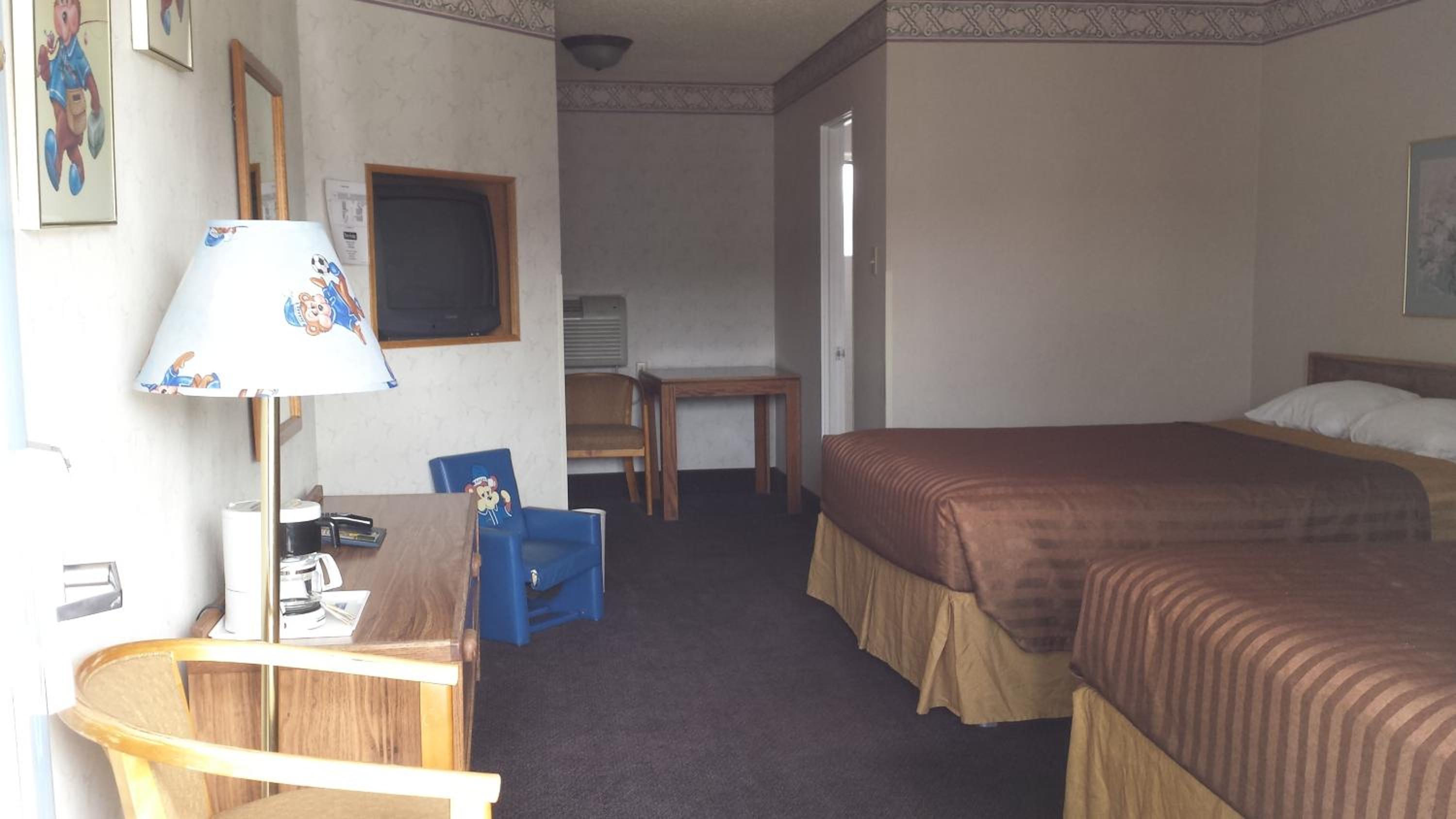 2 Queen Beds, Standard Room, Non-Smoking - Photo 3