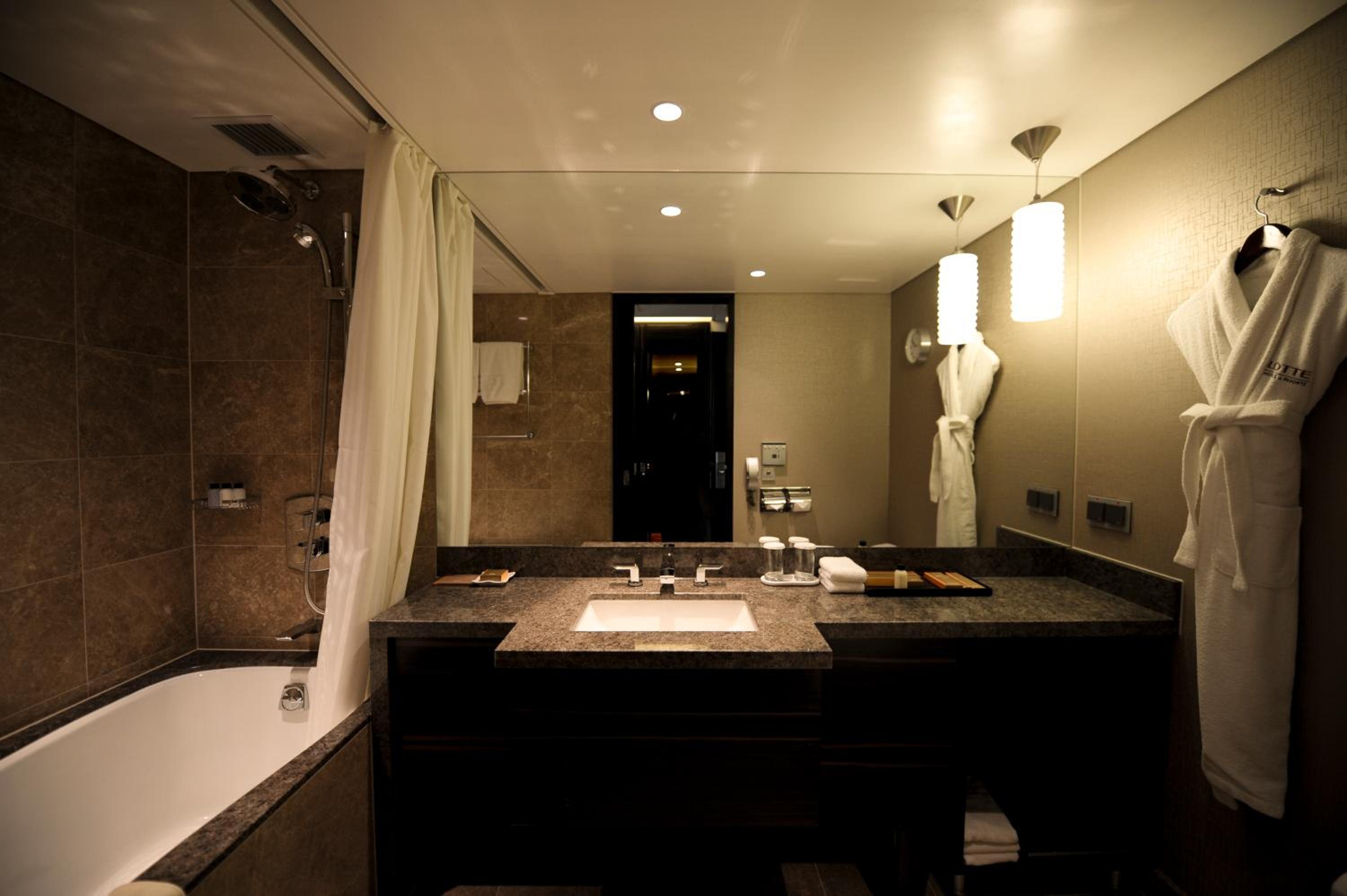 Deluxe Twin Room - Photo 4