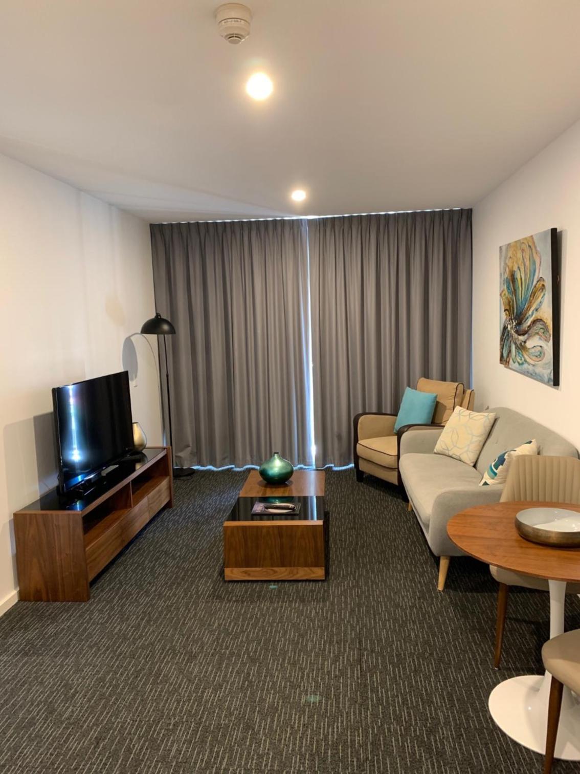 Executive One-Bedroom Apartment - Non Pet Friendly