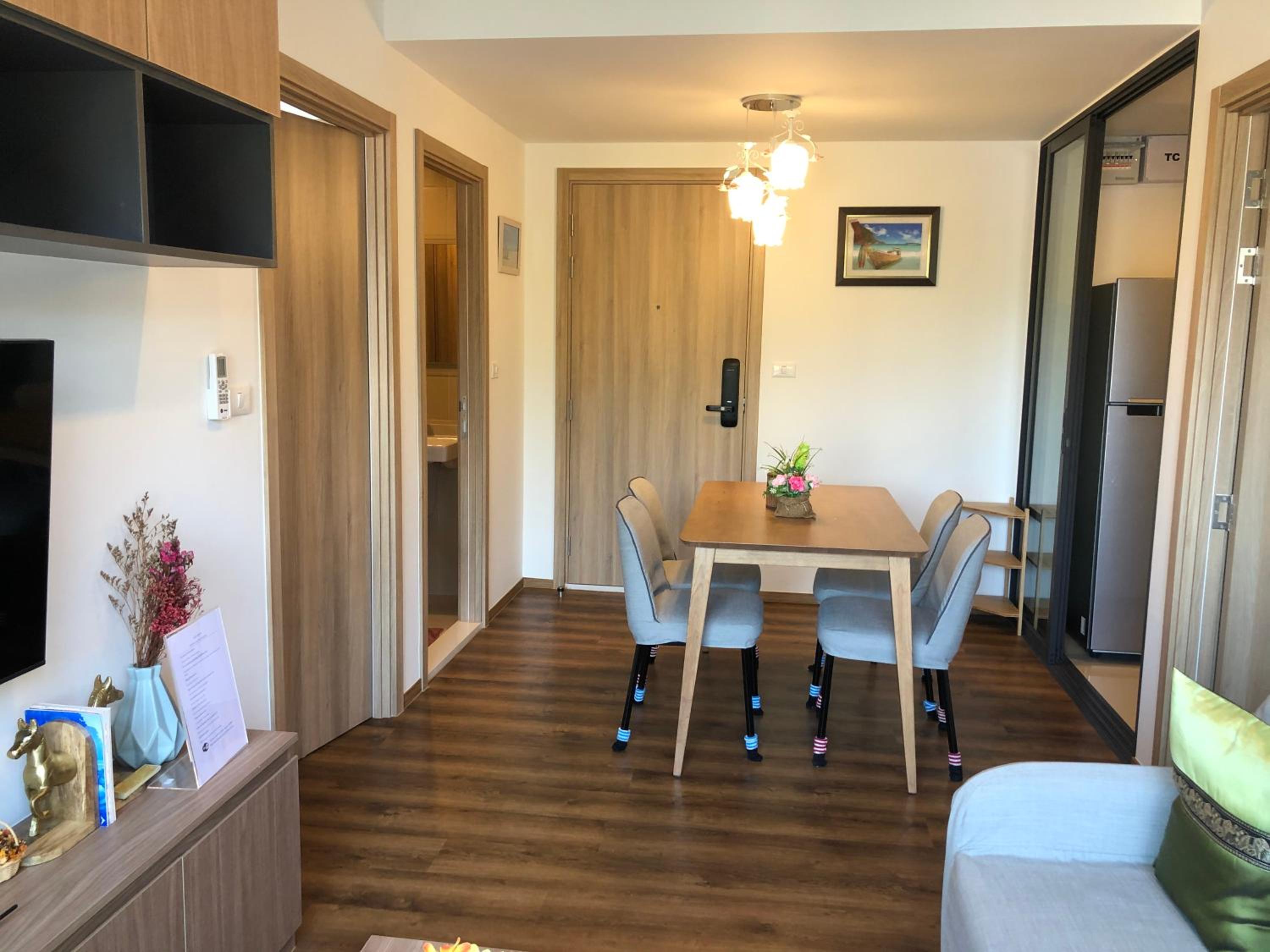 Two-Bedroom Apartment - Photo 17