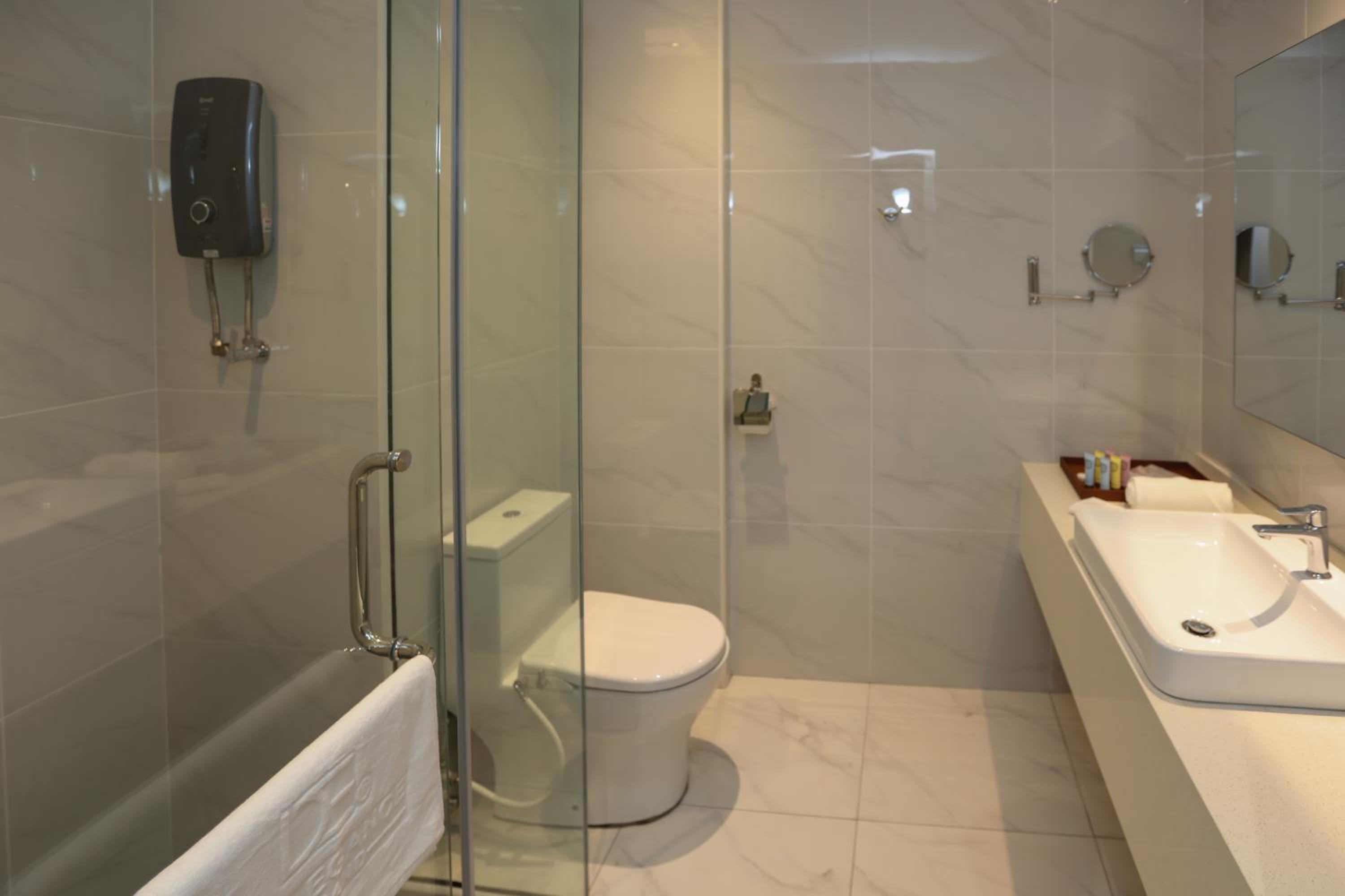 Superior Double or Twin Room - Photo 3