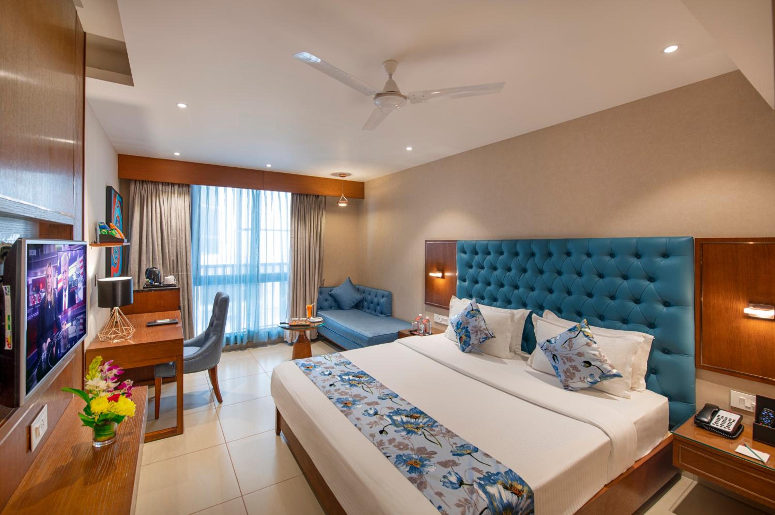 Deluxe Room - Photo 3