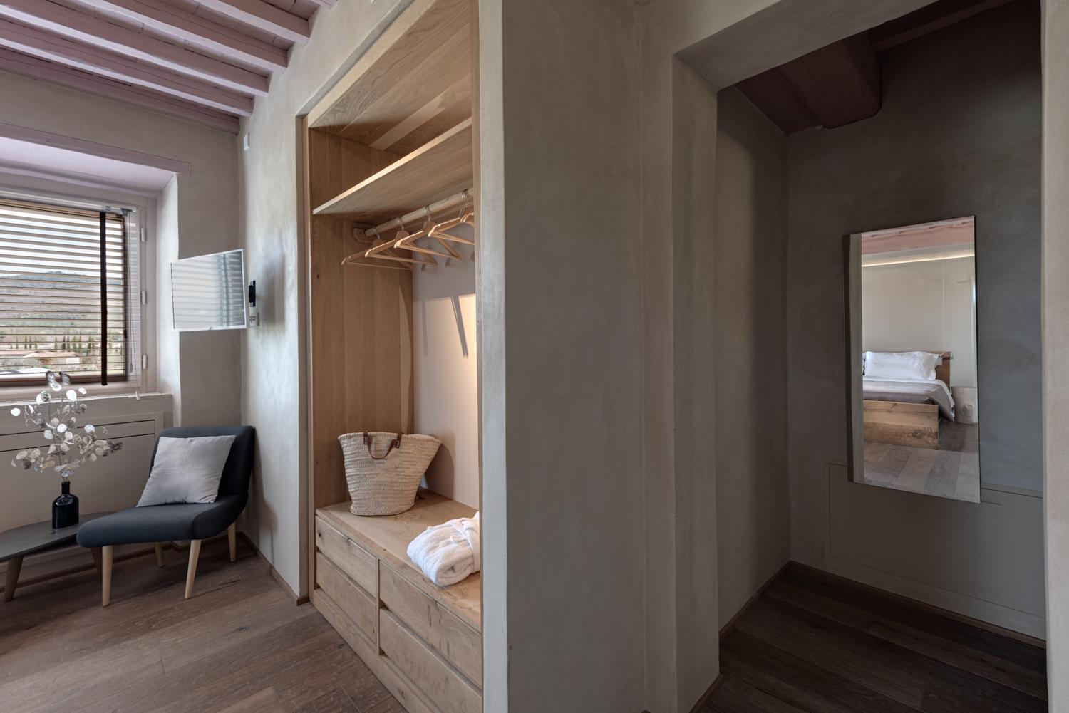 Deluxe Double Room - Photo 3