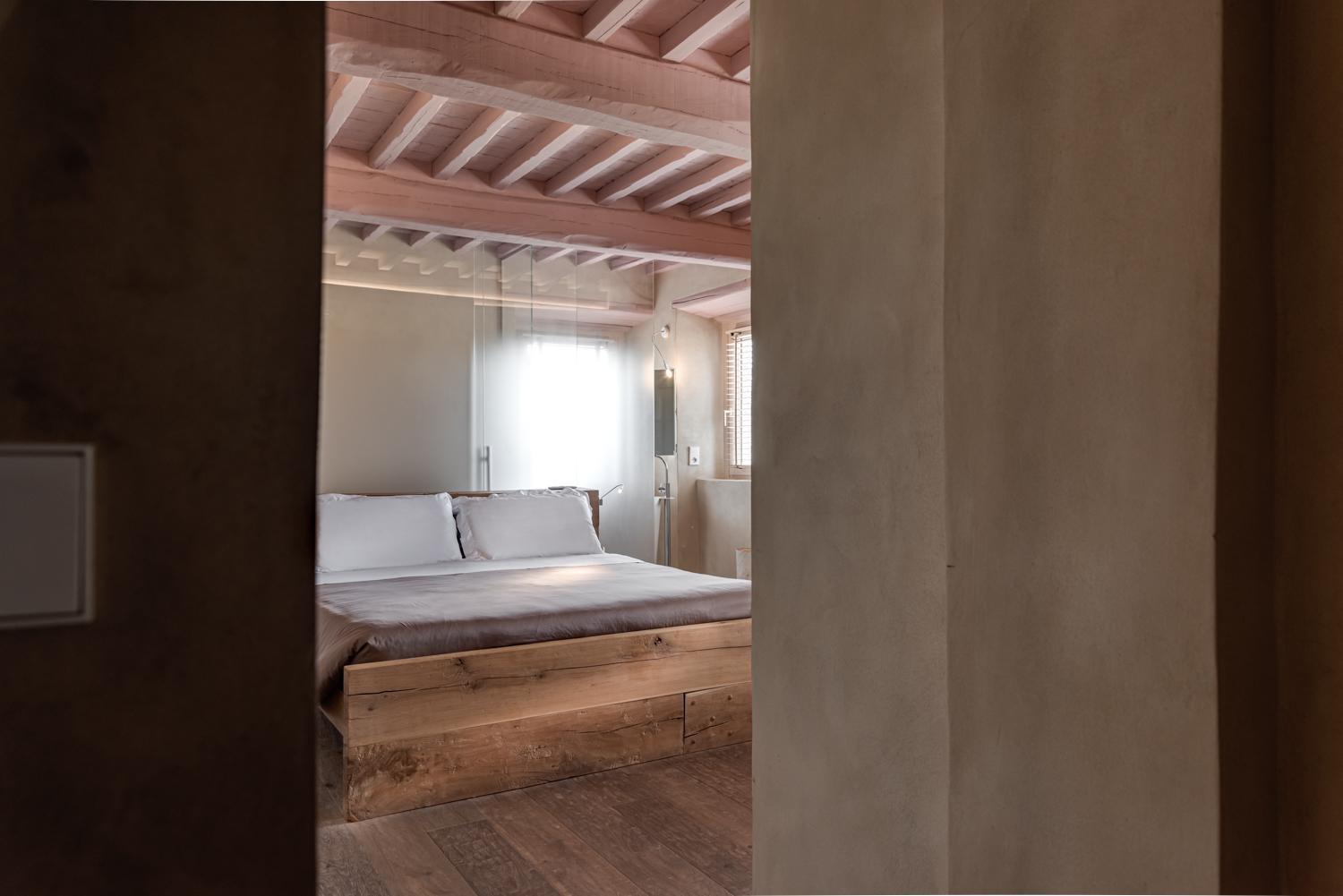 Deluxe Double Room - Photo 15