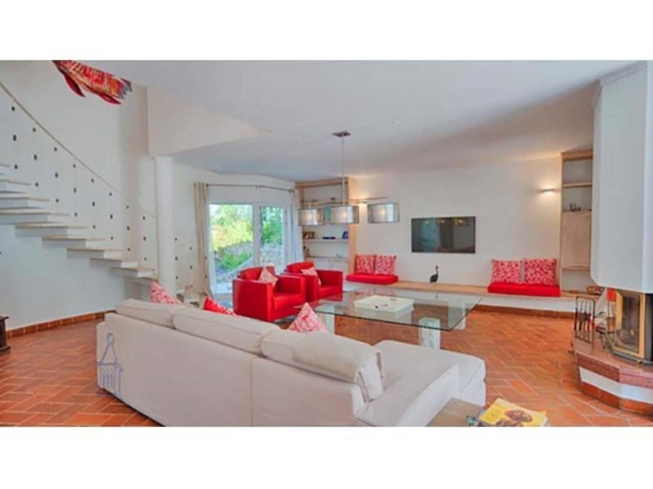 Three-Bedroom Villa photo 1