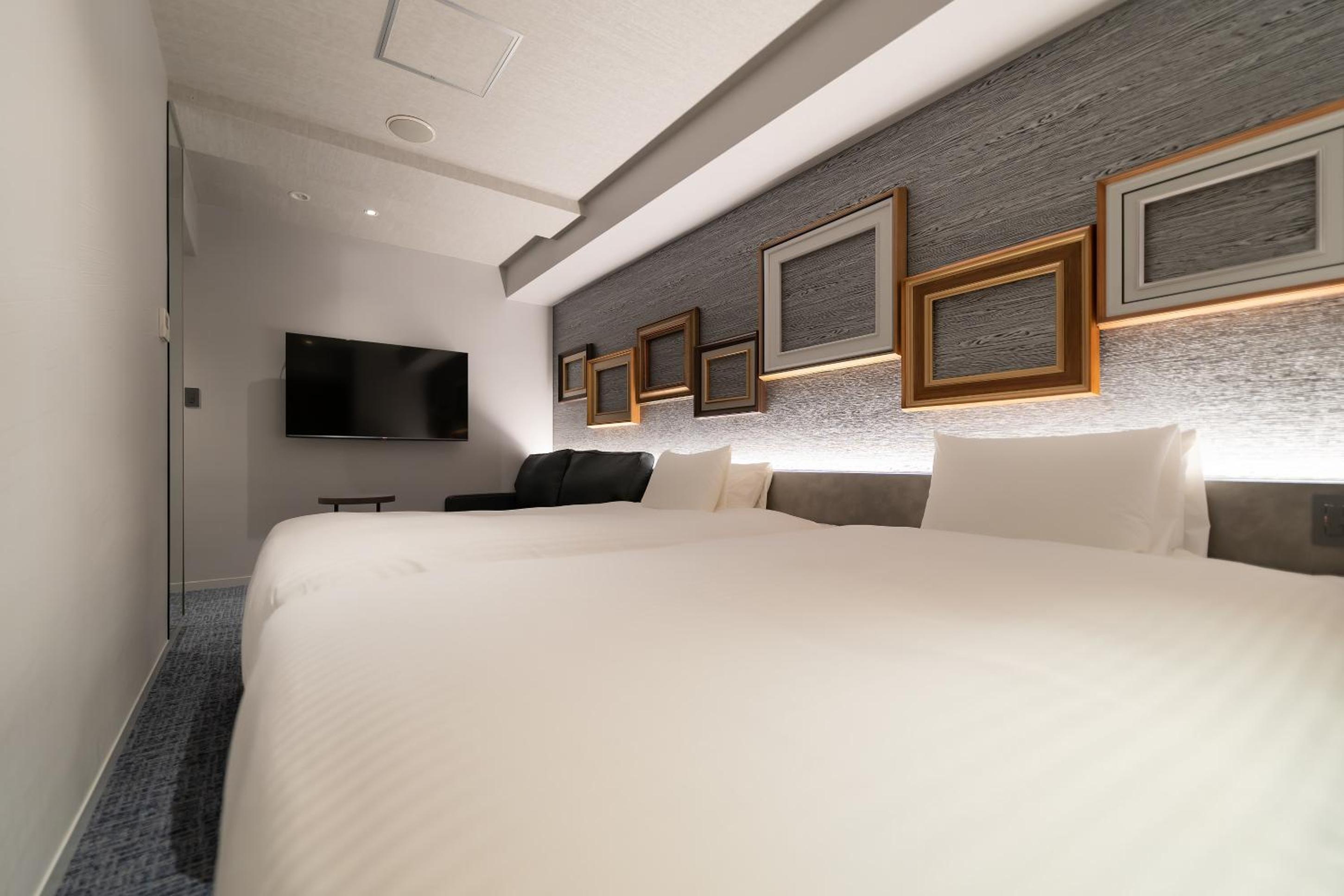 Twin Room - Photo 5