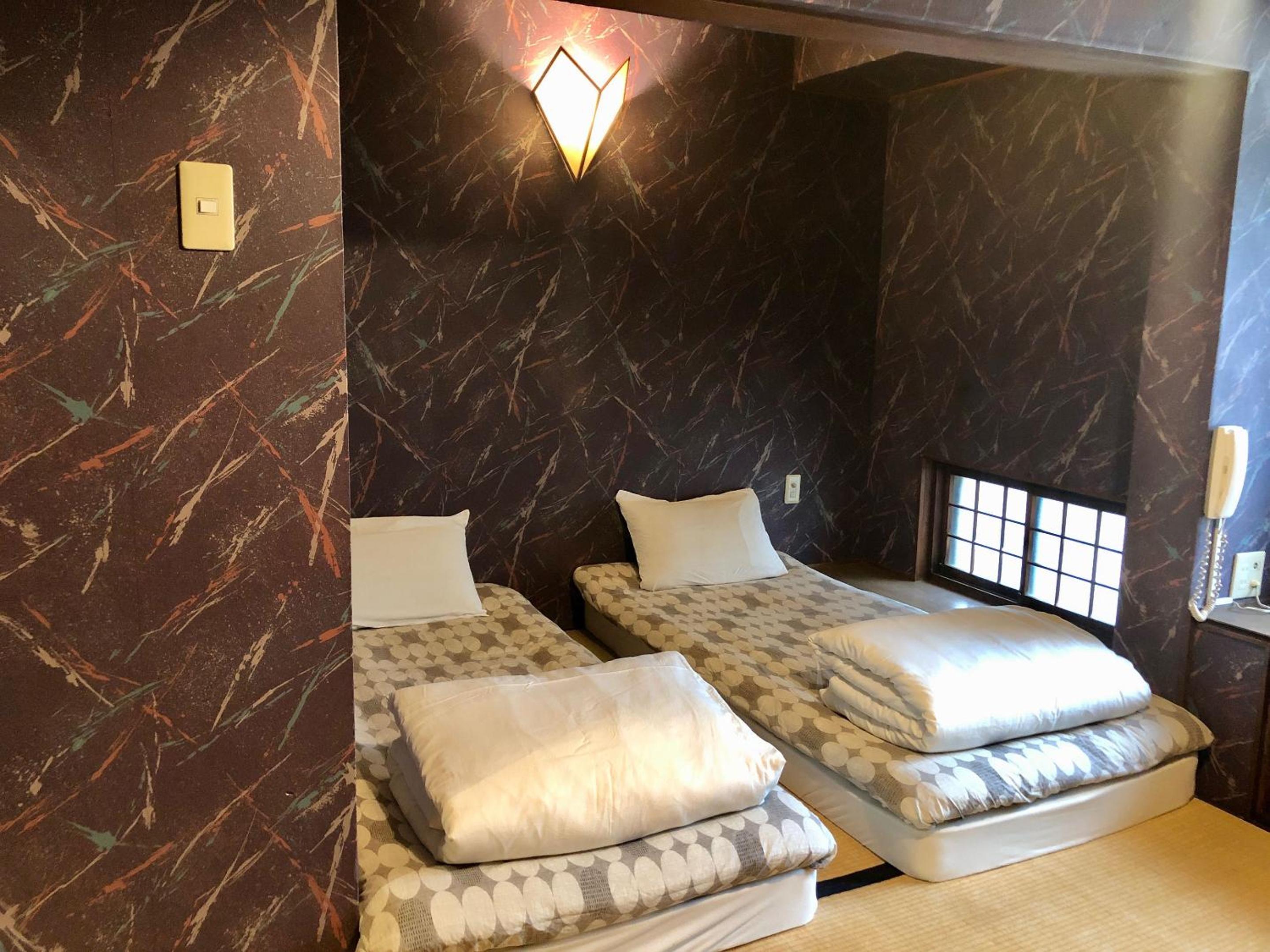 Twin Room with Private Shower photo 3