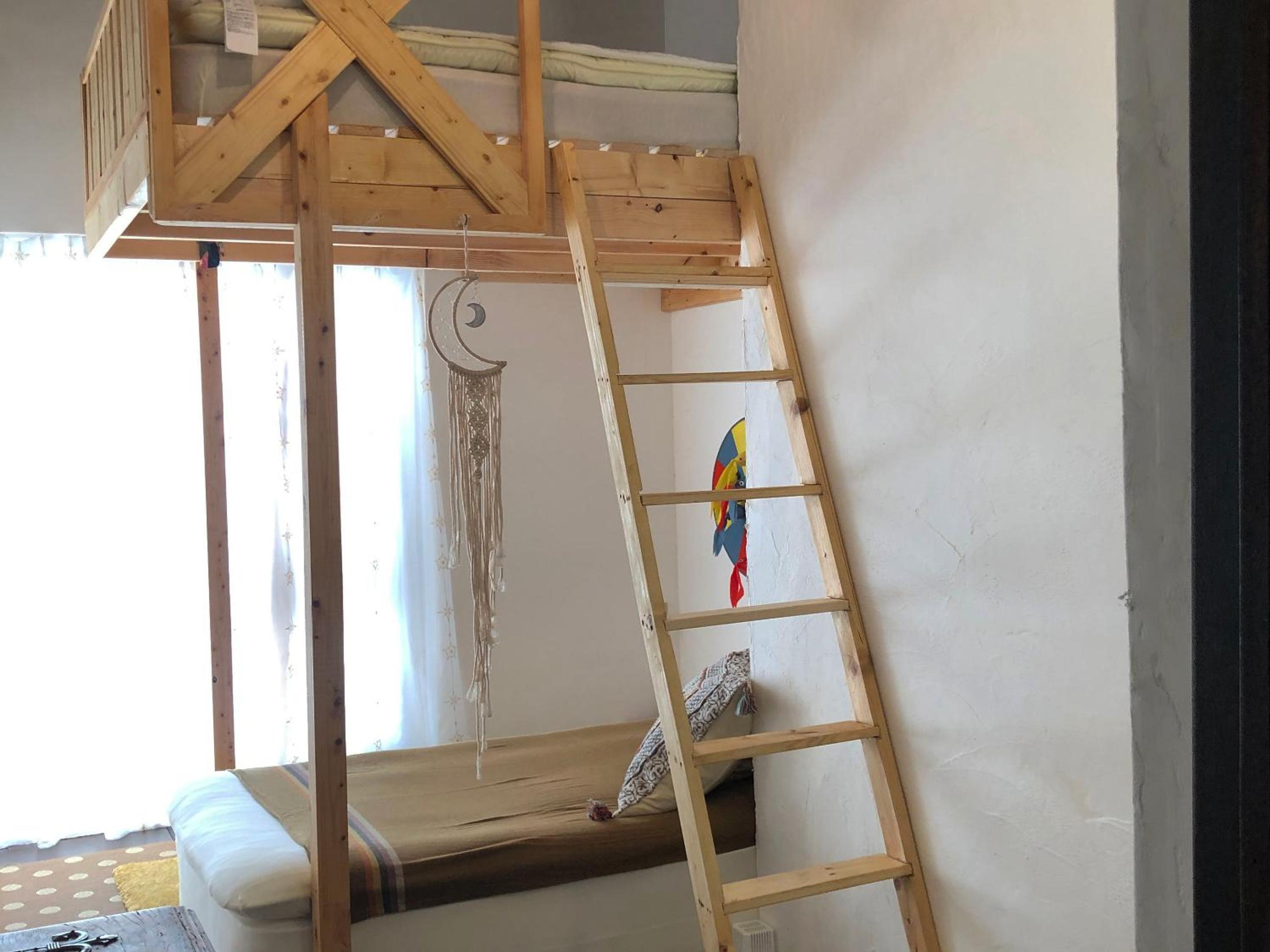 Bunk Bed in Female Dormitory Room   photo 3