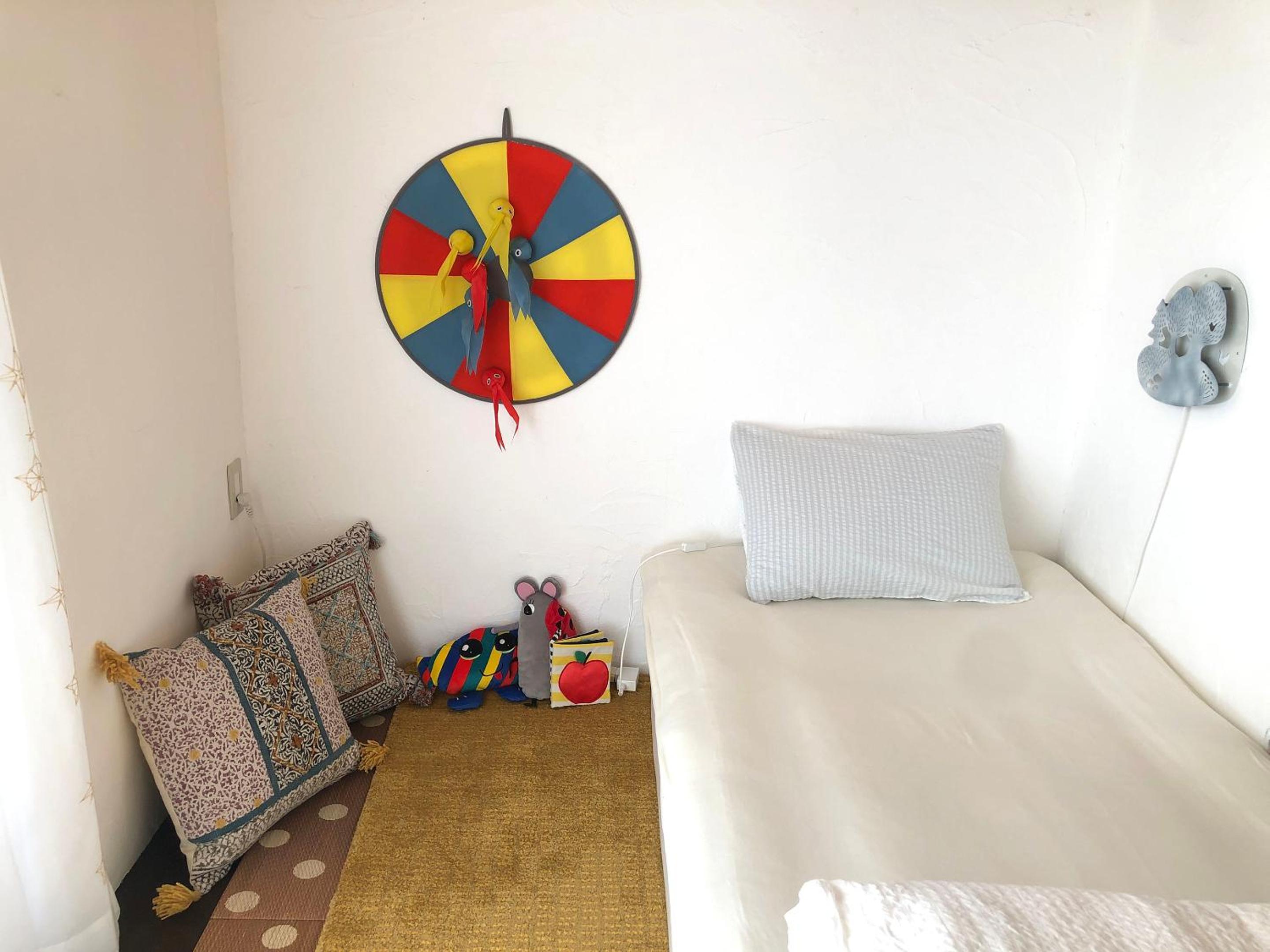 Single Room with Free Ticket for Private Family Bath photo 1