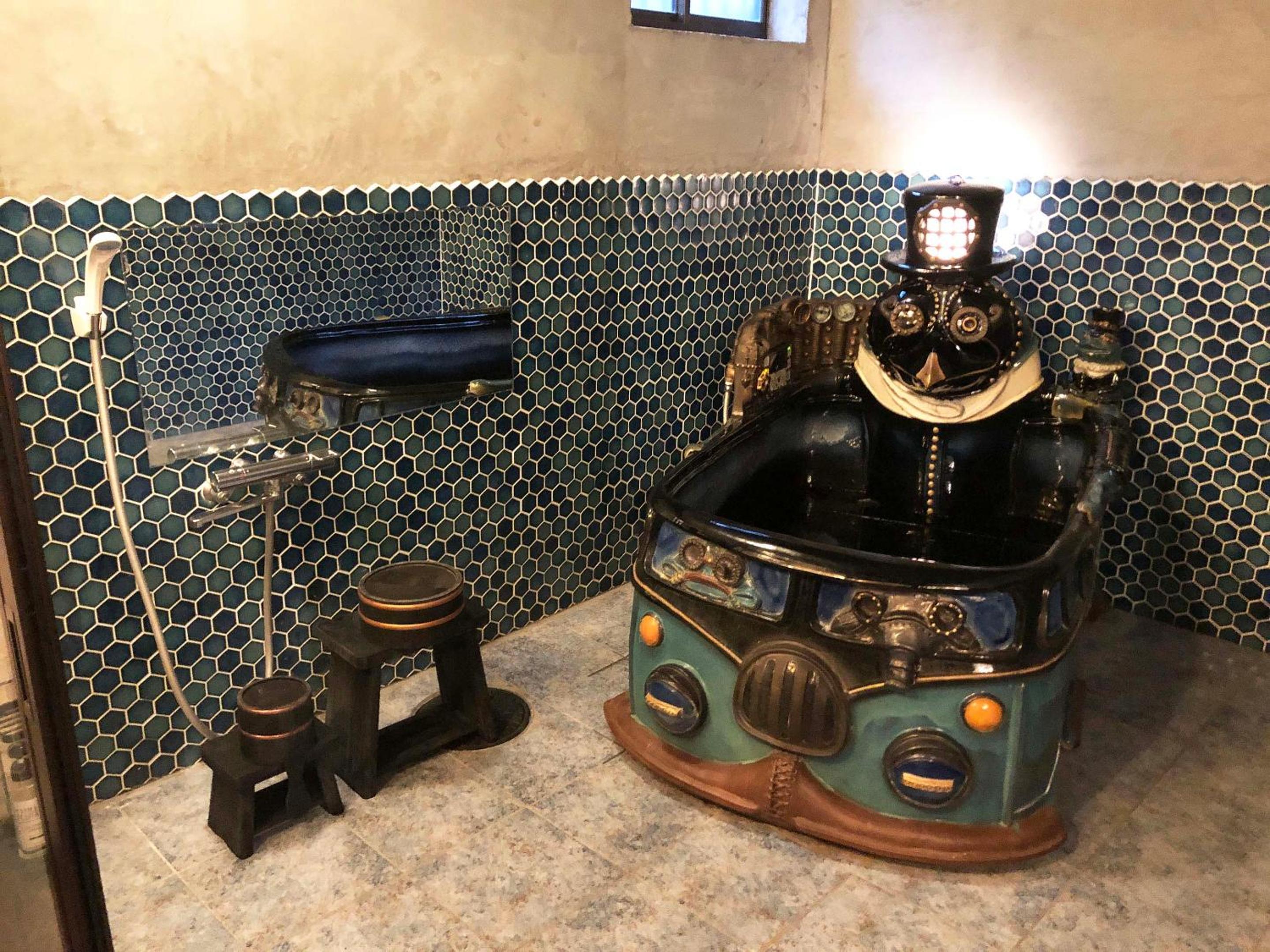 Single Room with Free Ticket for Private Family Bath photo 3