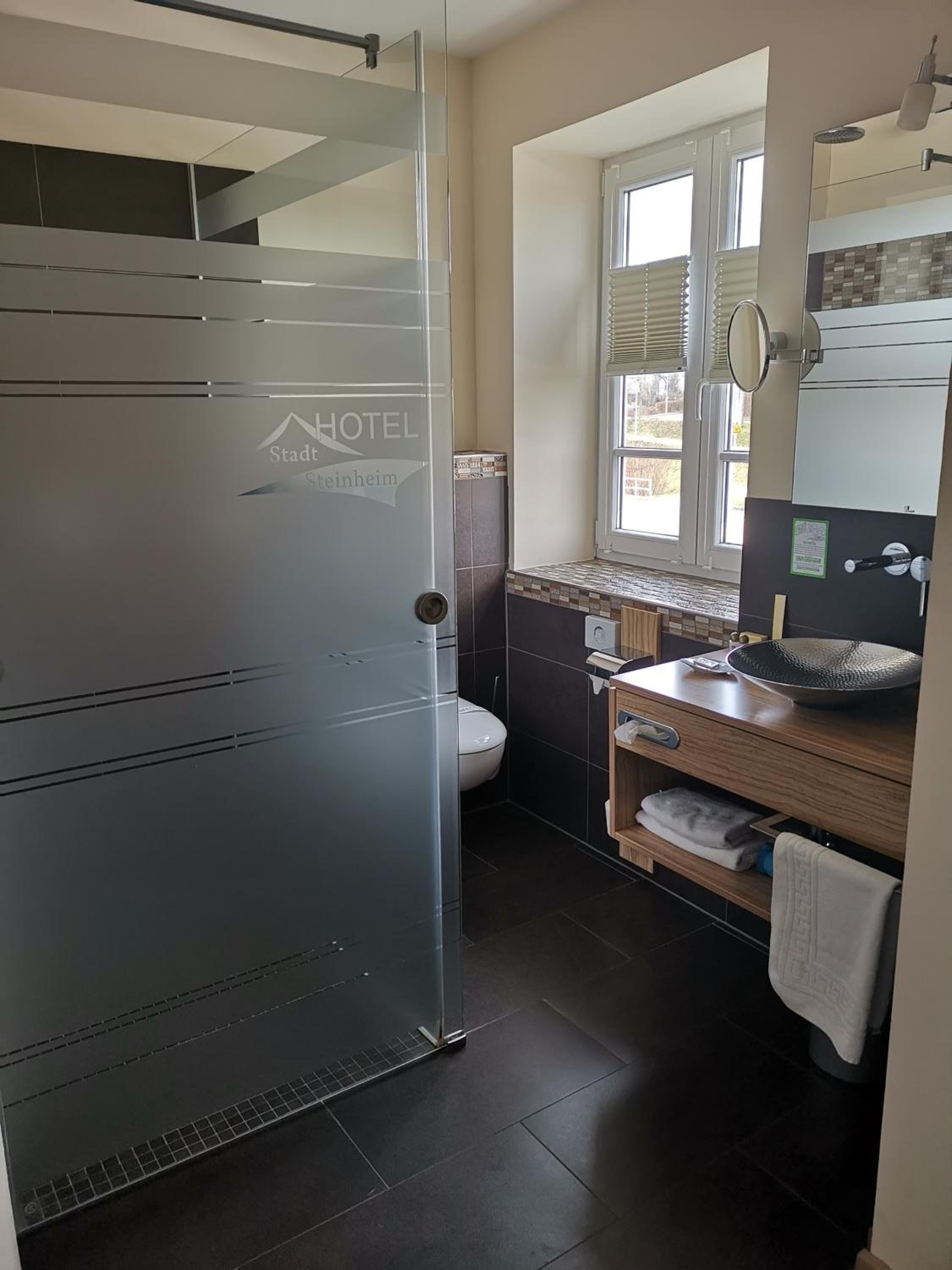 Business Double Room - Photo 3