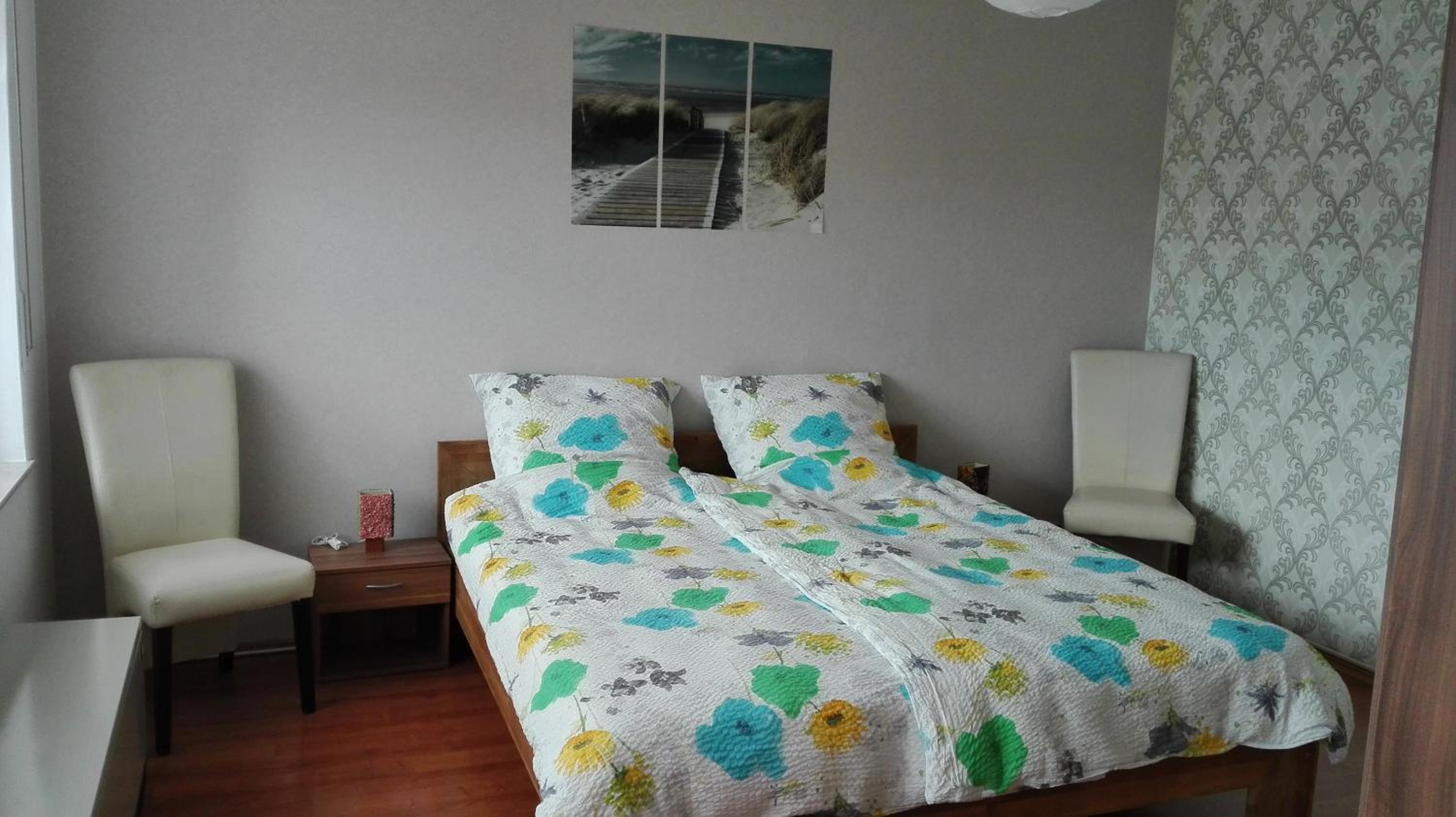 Three-Bedroom Apartment photo 2