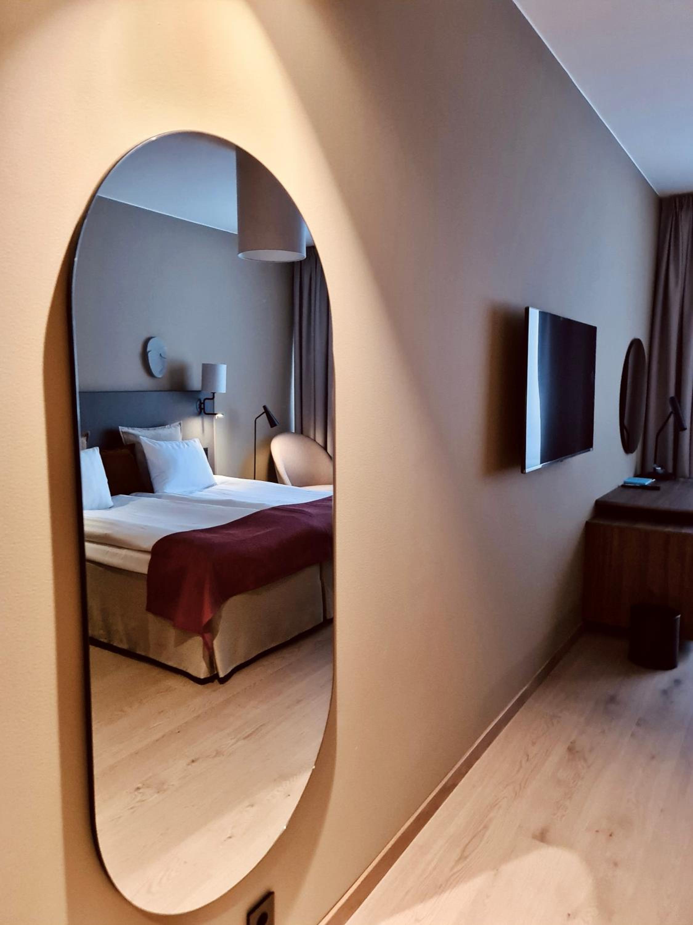 Standard Double Room - Photo 9