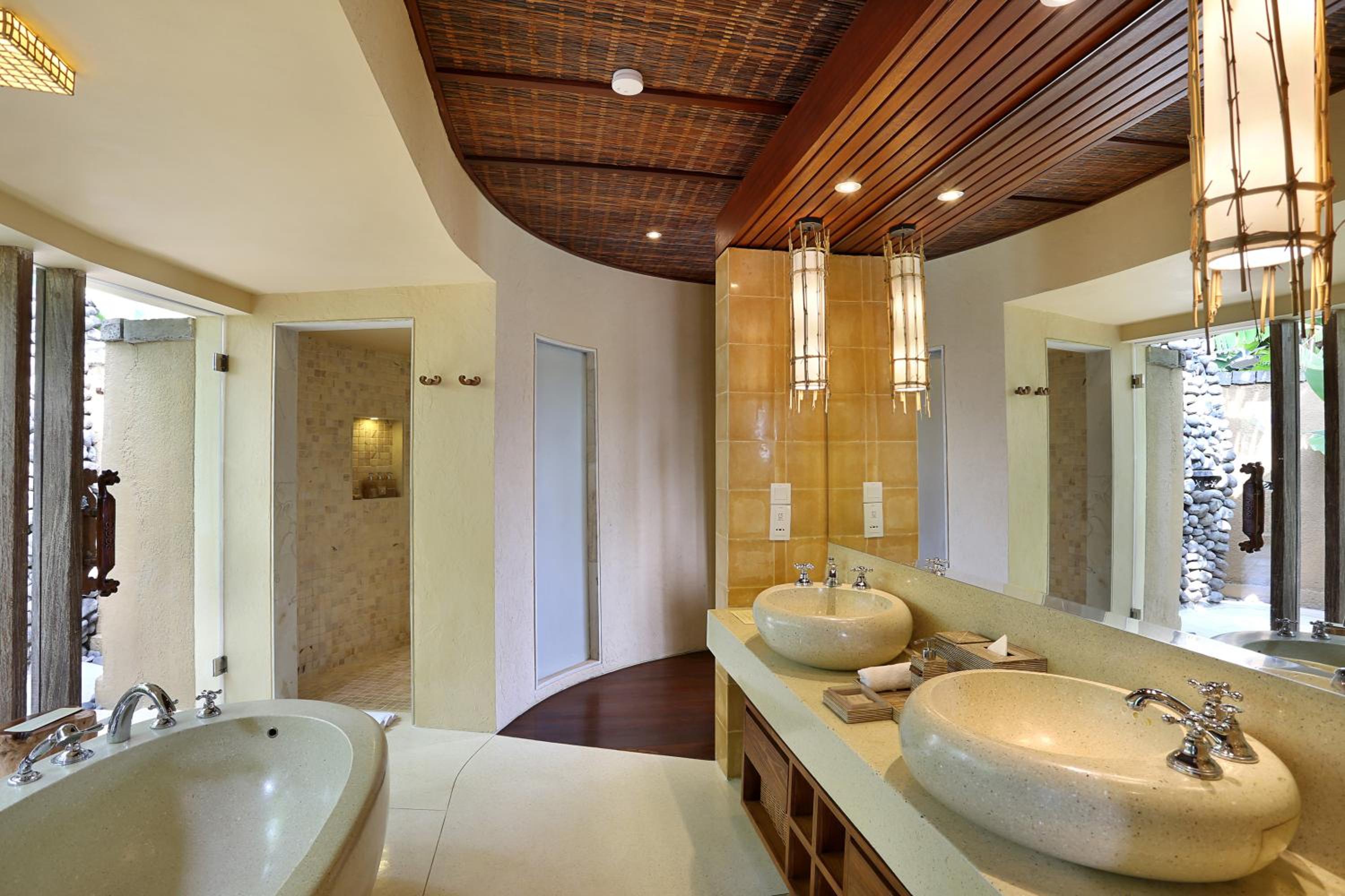 Villa with Garden View - Photo 4