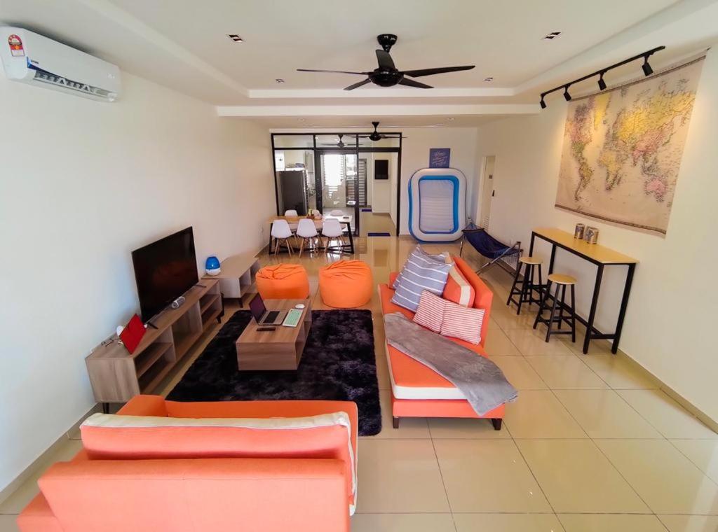 Four-Bedroom House photo 1