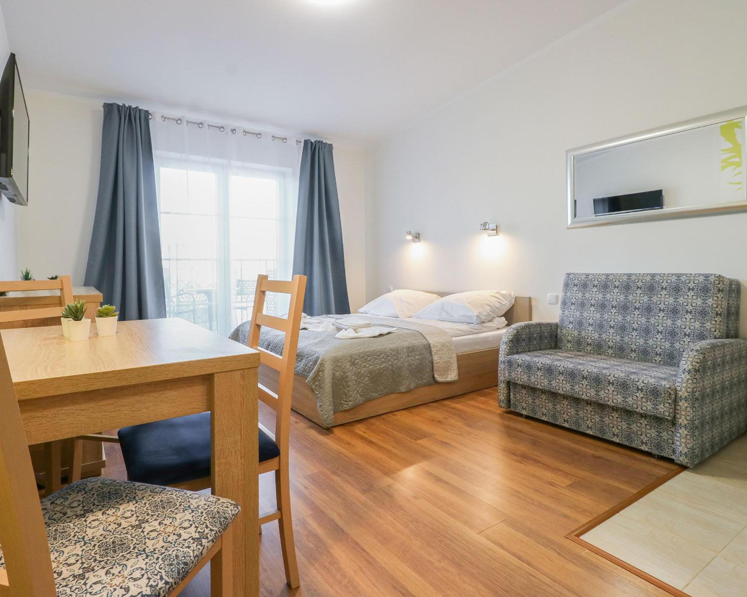 Deluxe Studio with Extra Bed