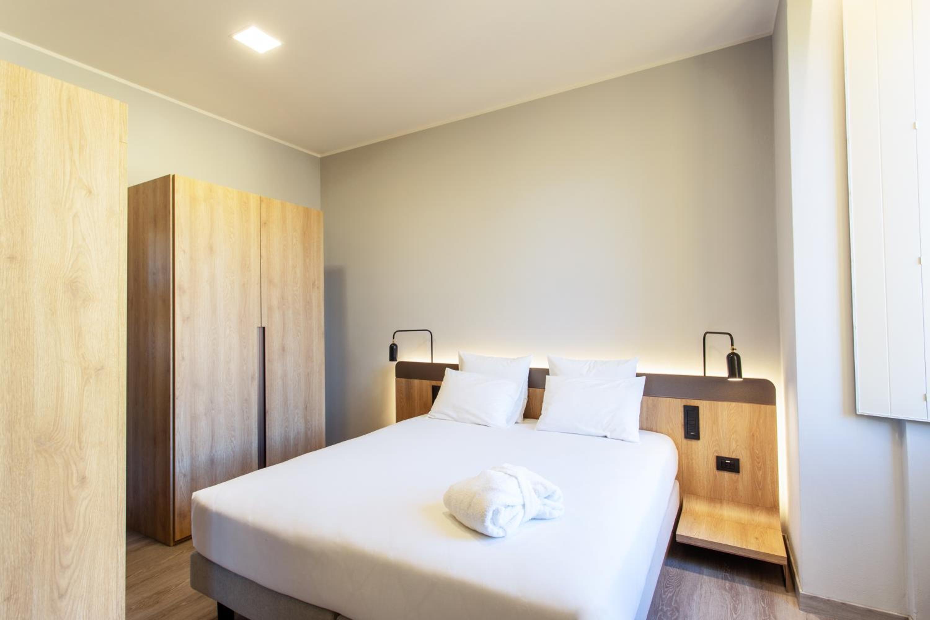 Executive Apartment - Photo 1