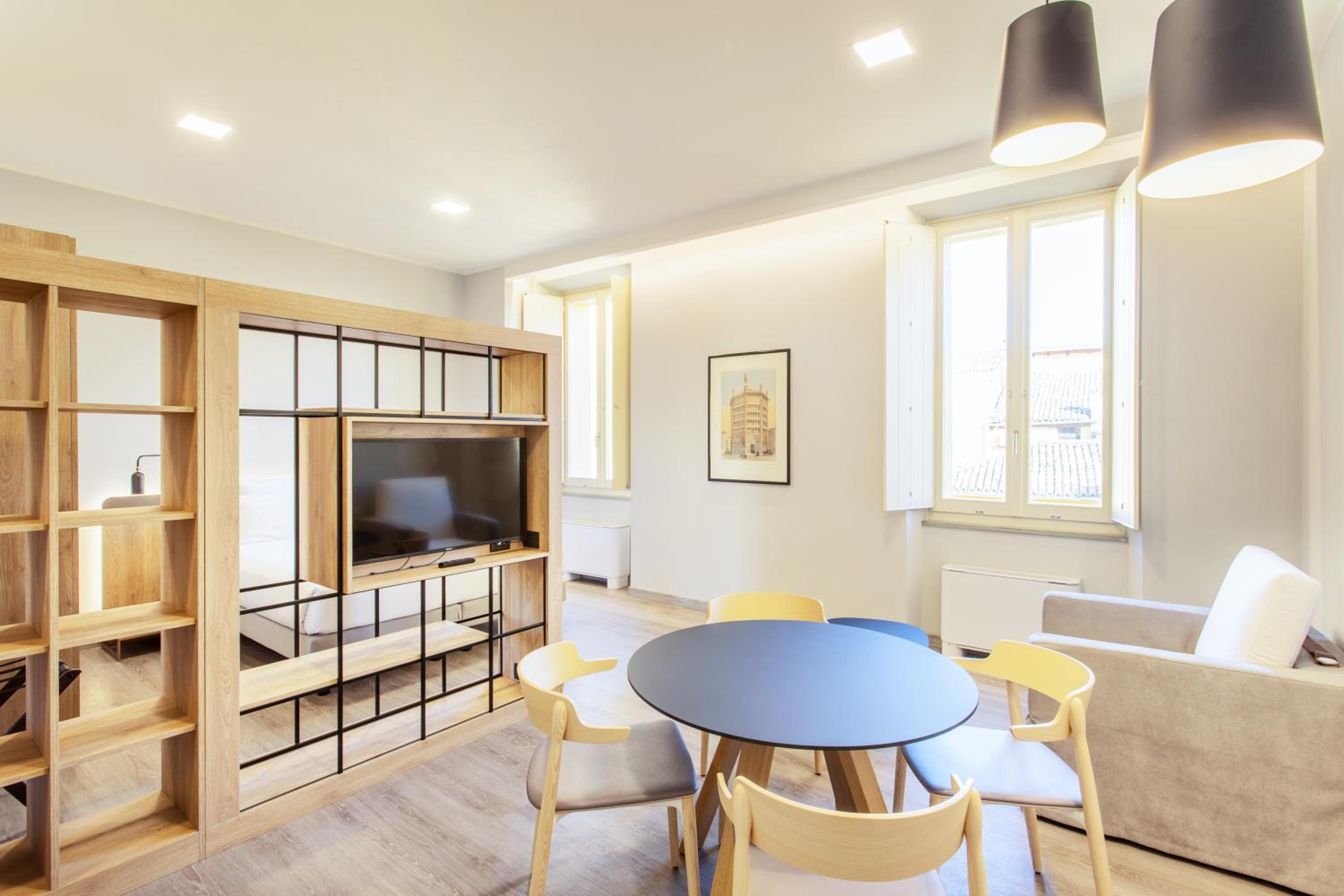Executive Apartment - Photo 5