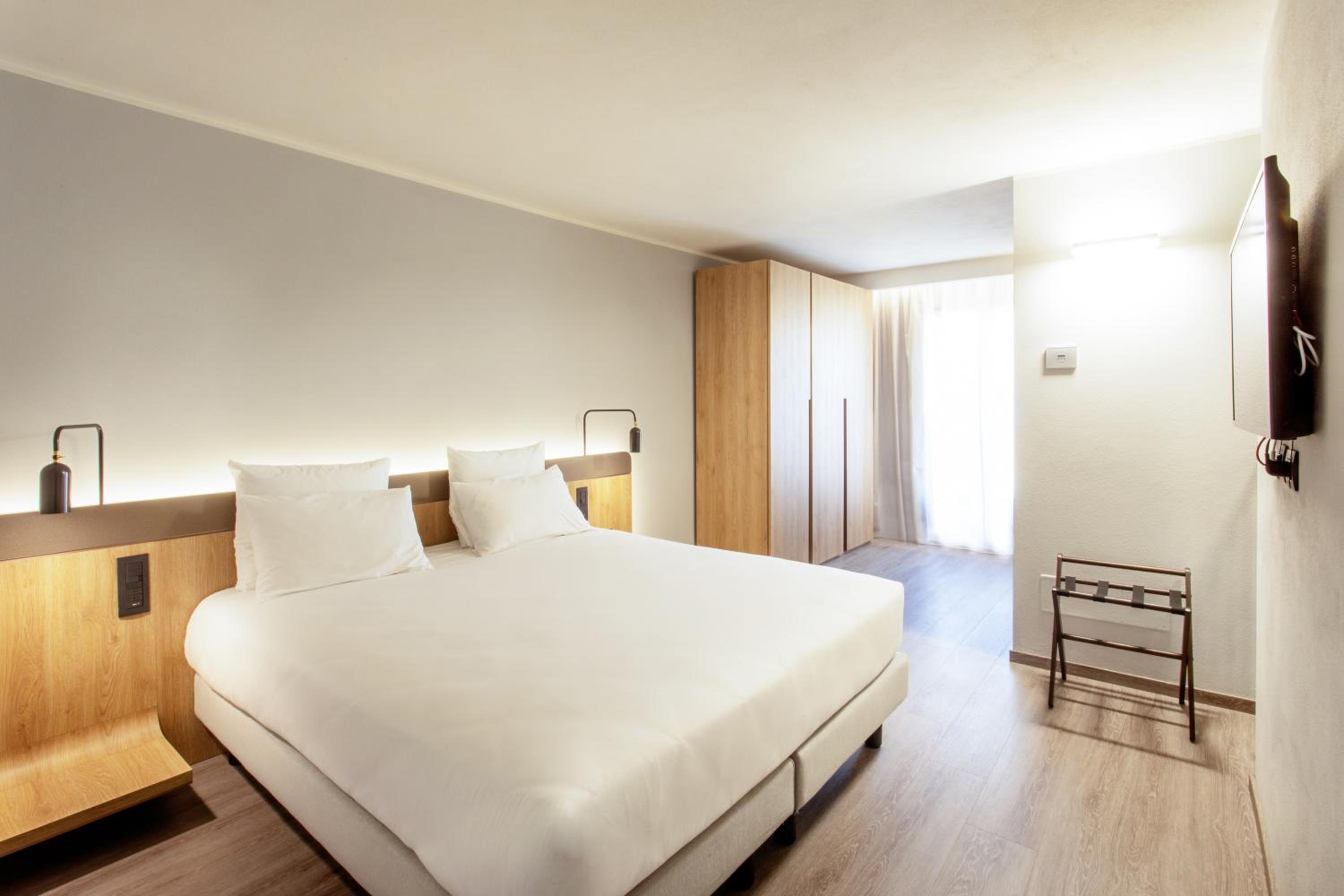 Junior Suite - Photo 13