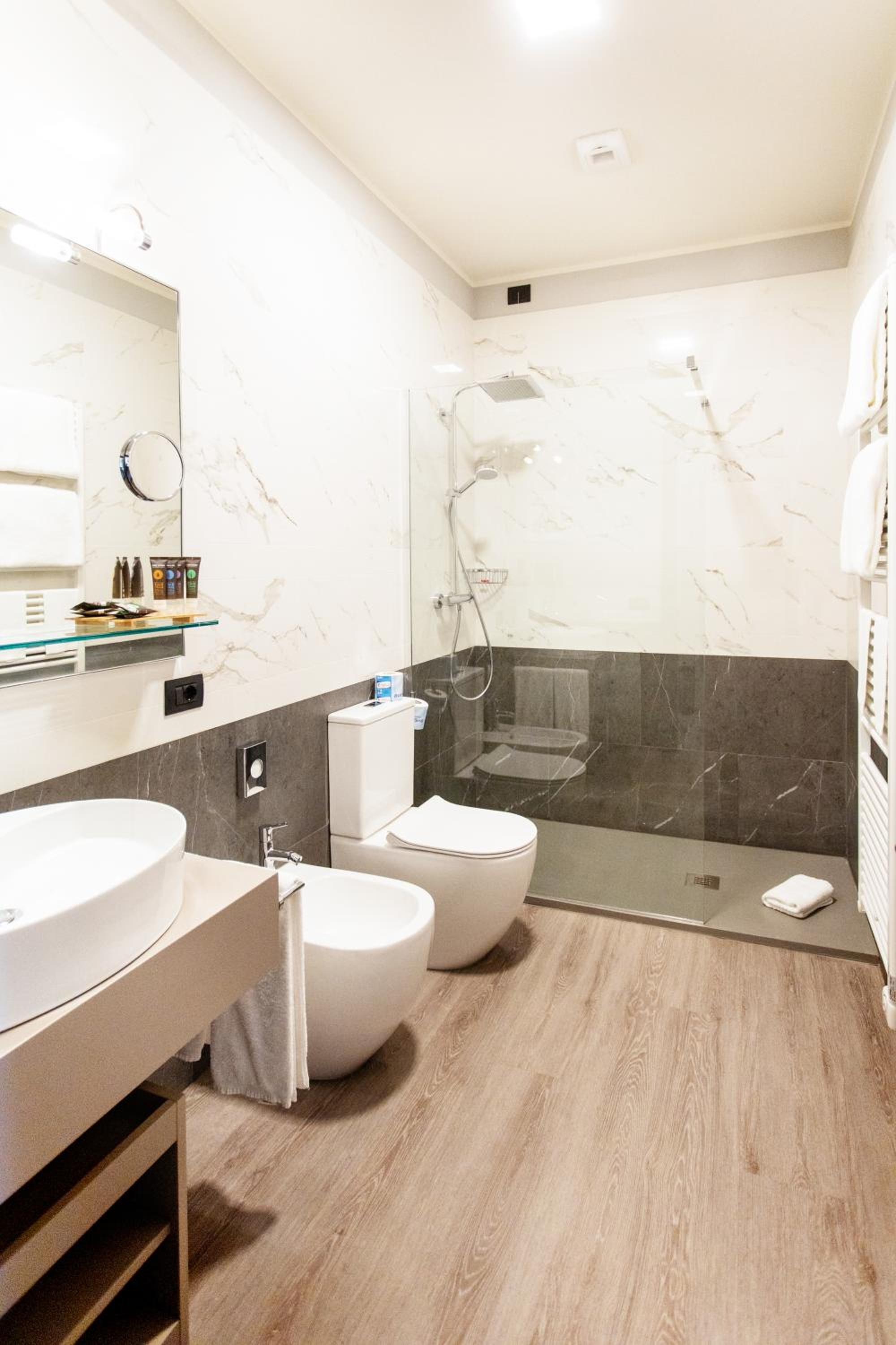 Junior Suite - Photo 19
