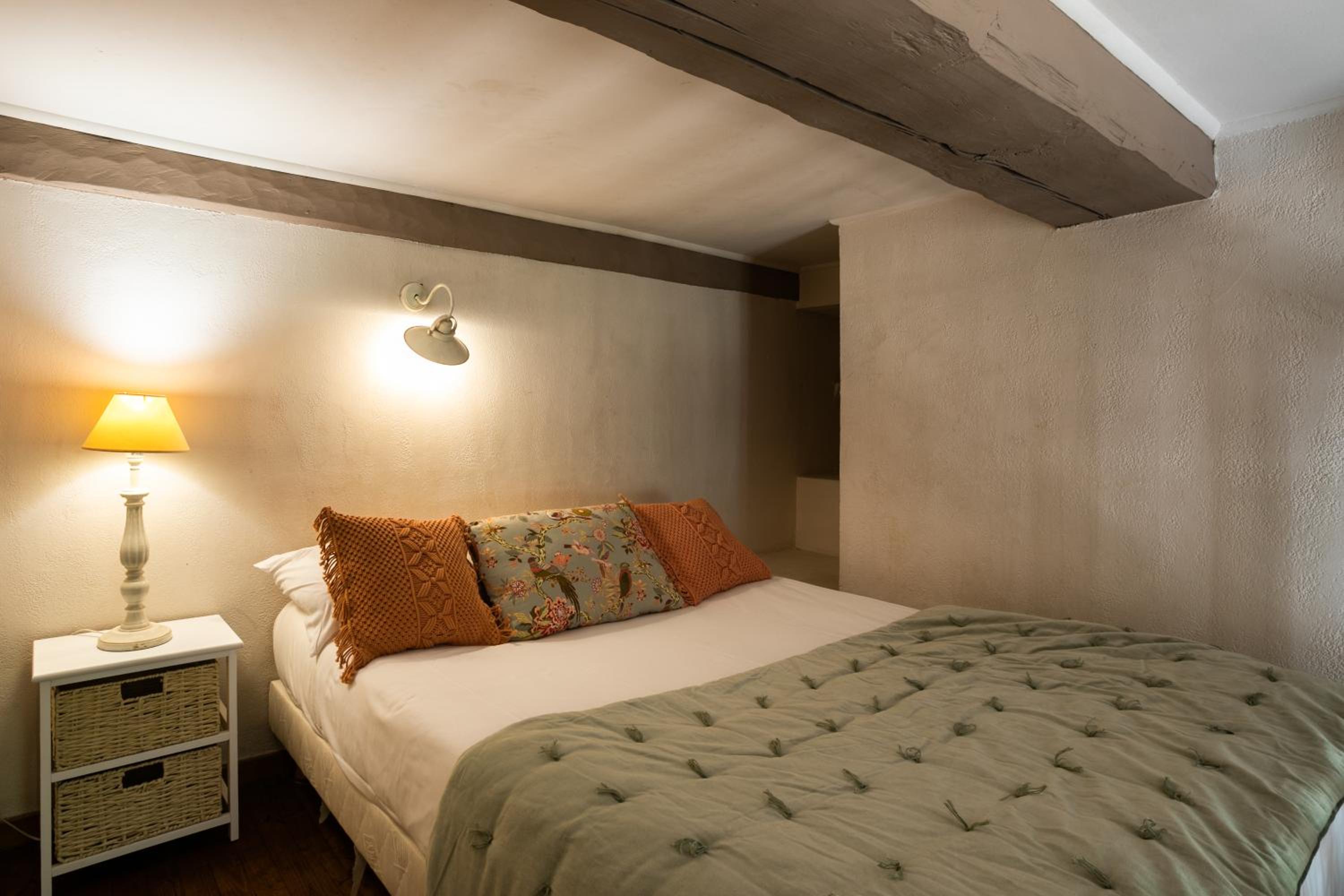 Superior Double Room - Photo 9