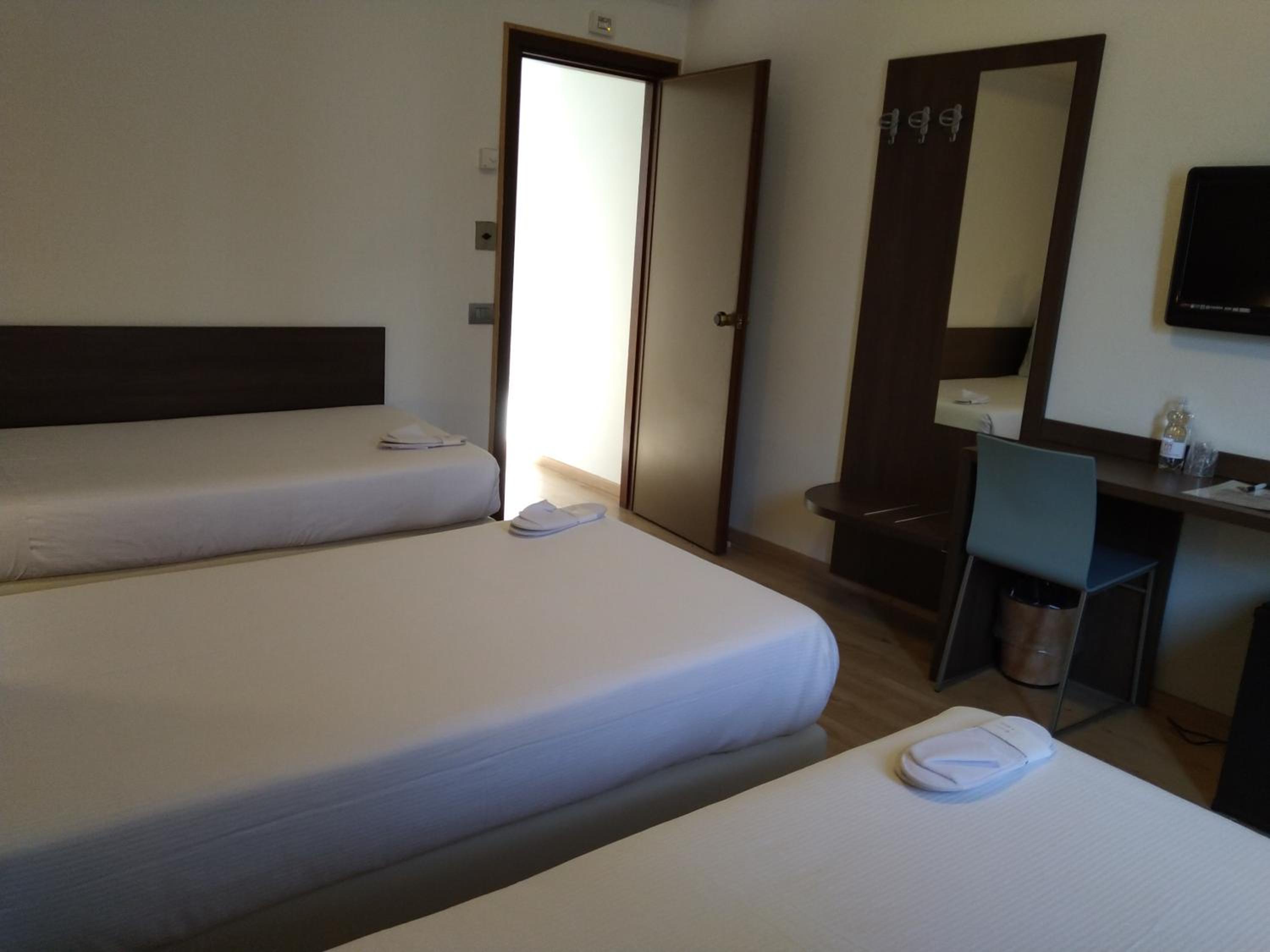 Triple Room photo 3